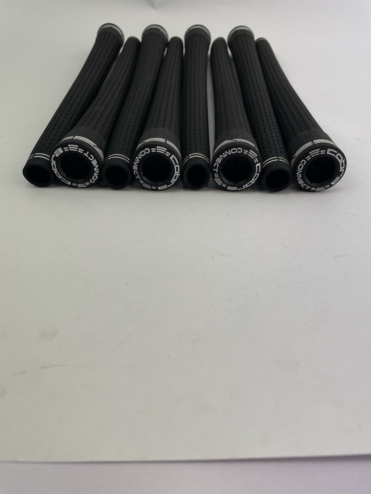 New Lamkin Golf Grips (8) Standard /+58R /Arccos Compatible /Black /White /298737