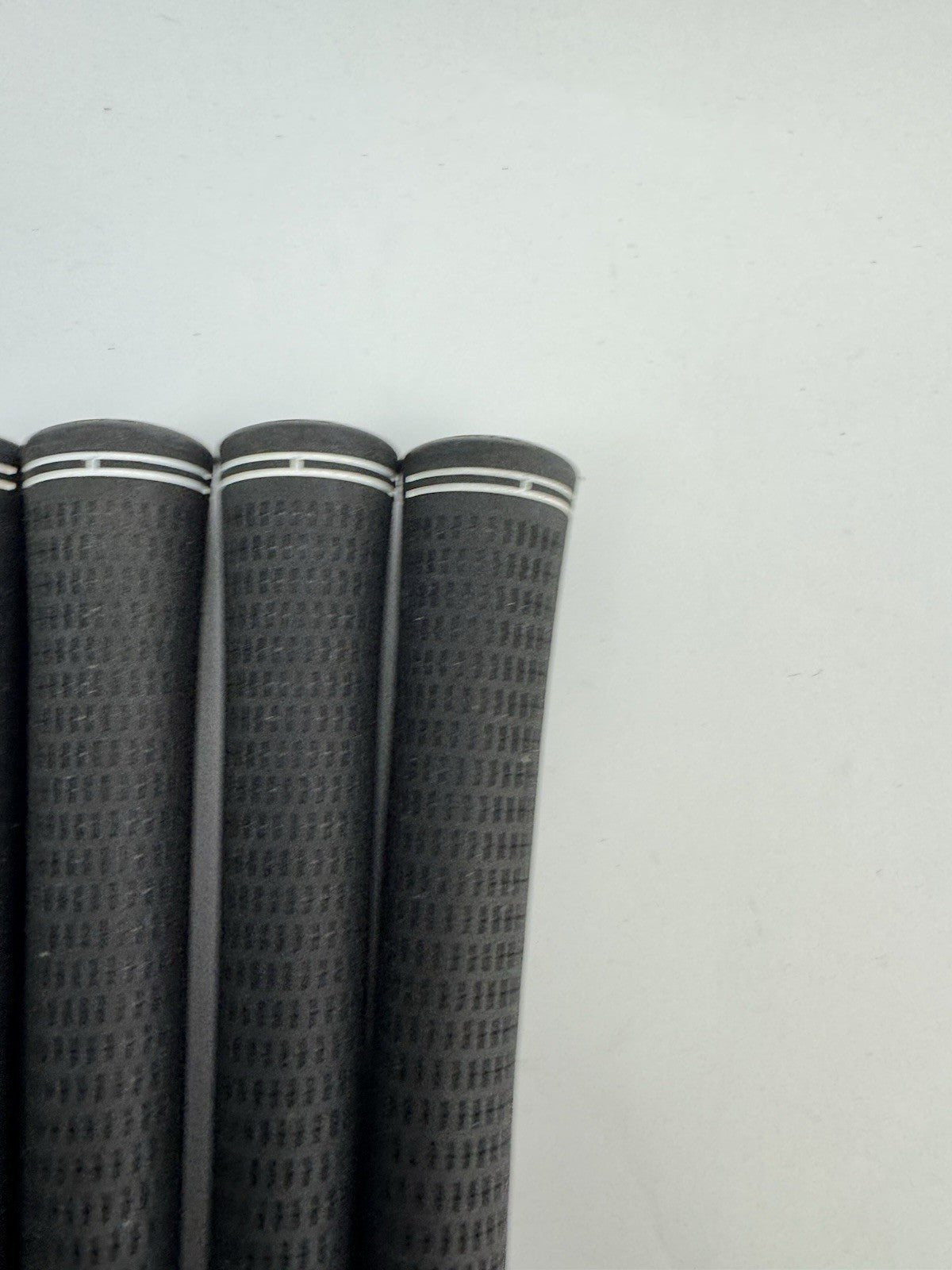 Golf Pride Srixon Grips (4) Tour Velvet Mens Standard /Black /Pulled /292824