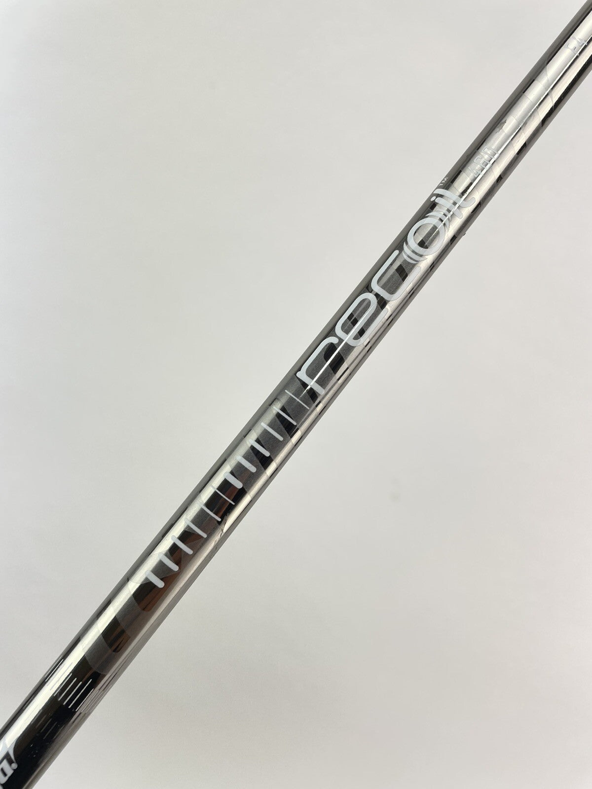 UST Recoil Iron Shaft 460 F4 Stiff Flex Graphite 35.25" /0.370 Parallel /178292