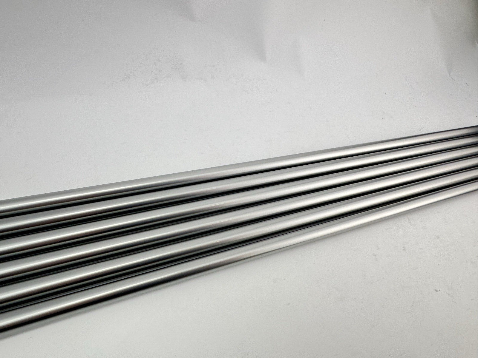 Aldila Rogue Pro 65 Iron Shaft Set (6) 65 Senior Flex Graphite /0.370 Parallel5