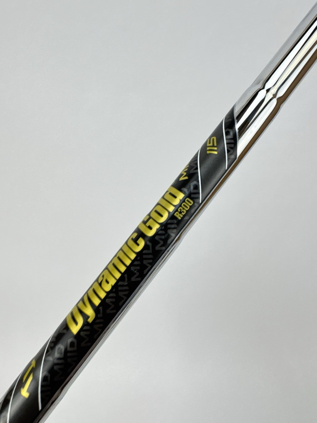 Dynamic Gold 115 Iron Shaft Mid R300 Regular Steel / 35” /0.355 Tapered /337916
