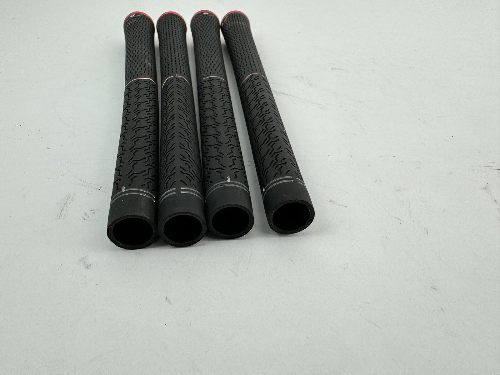 Lamkin Taylormade Golf Grips (4) Standard /Black /Red /Pulled /188867