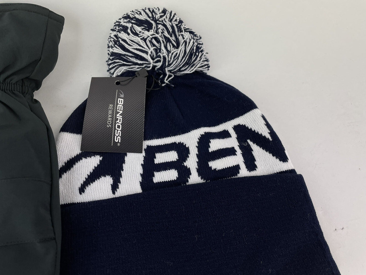 Golf Winter Gift Set Bobble Beanie & Winter Mitts /Small/Medium /Navy/Black/New3