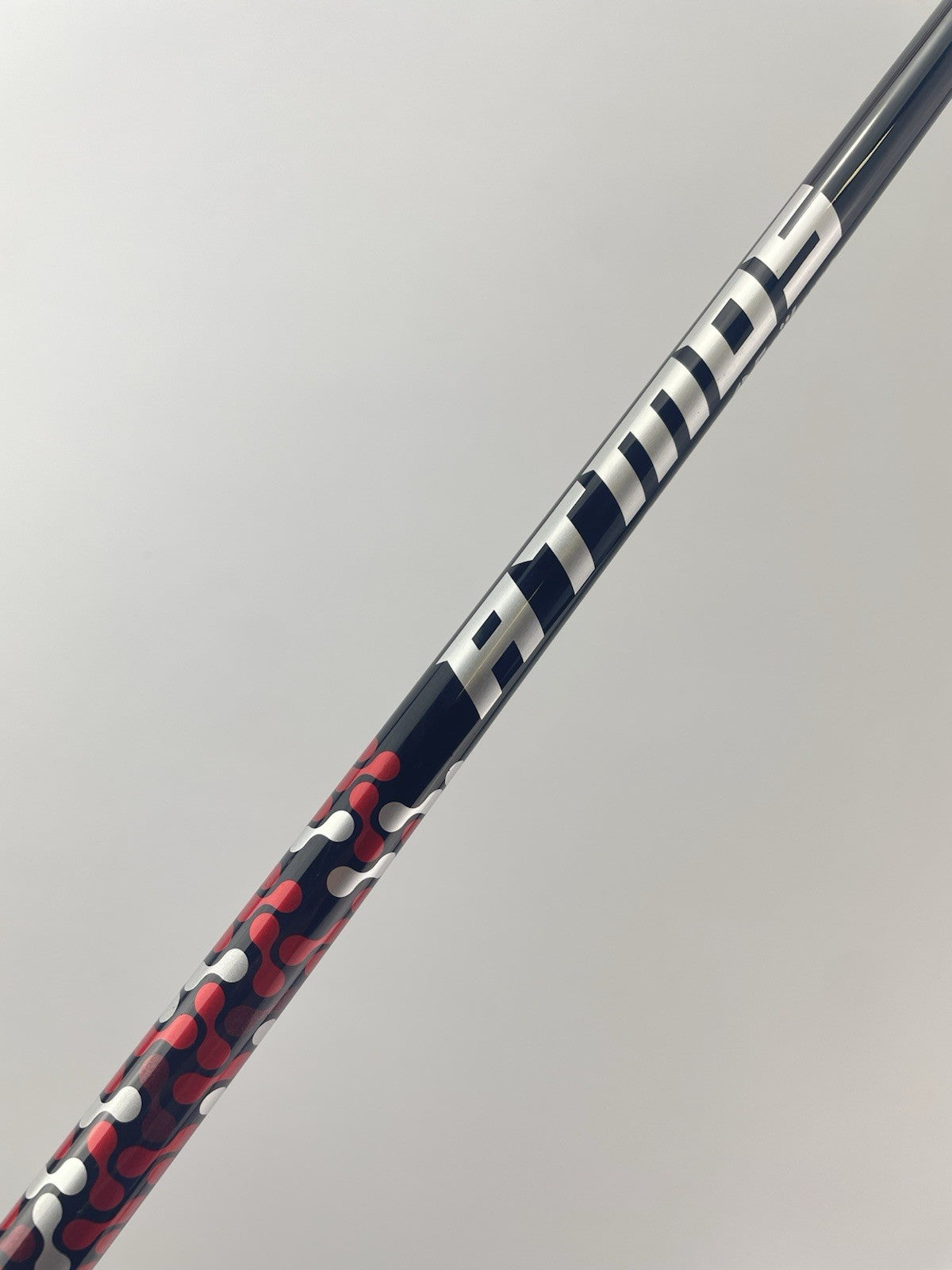 Fujikura Atmos Iron Shaft Regular Flex Graphite 36” /0.355 Tapered /301120