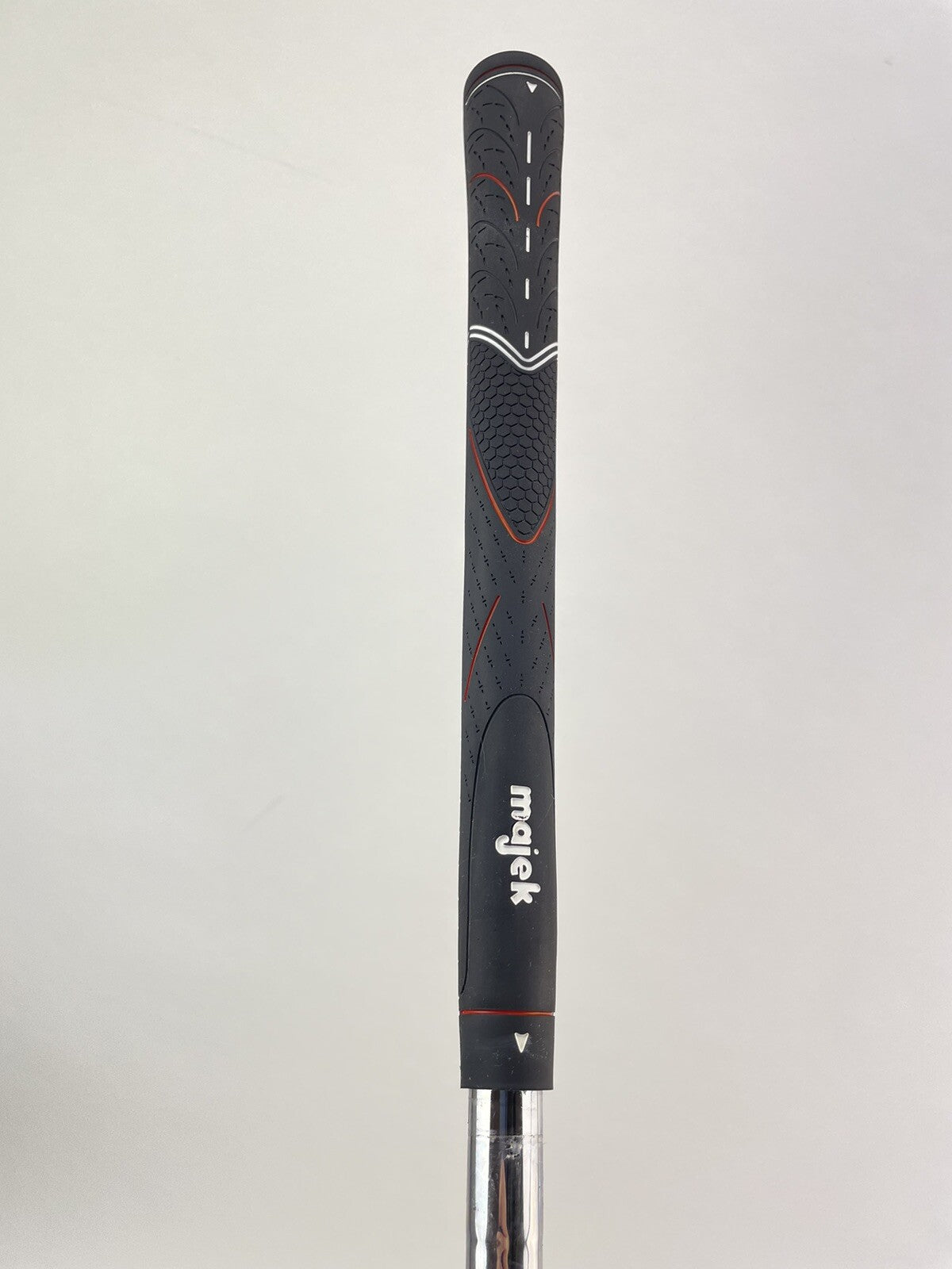 Wilson Deep Red 6 Iron Regular Flex Steel /Right Handed /New Mid Grip /1925918