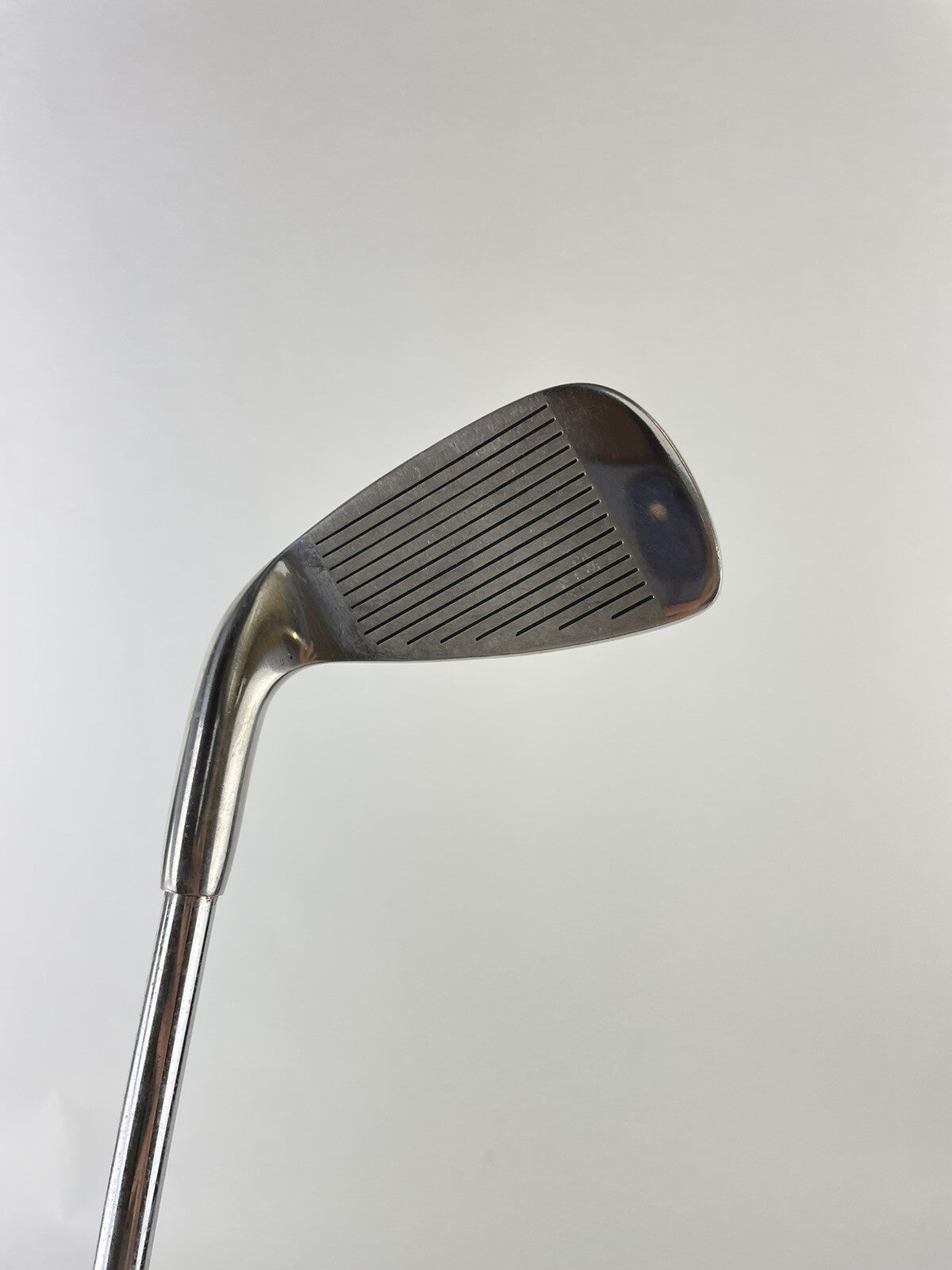 Lynx USA 2 Iron Regular Flex Steel /Right Handed /Lamkin Crossline Grip /119609