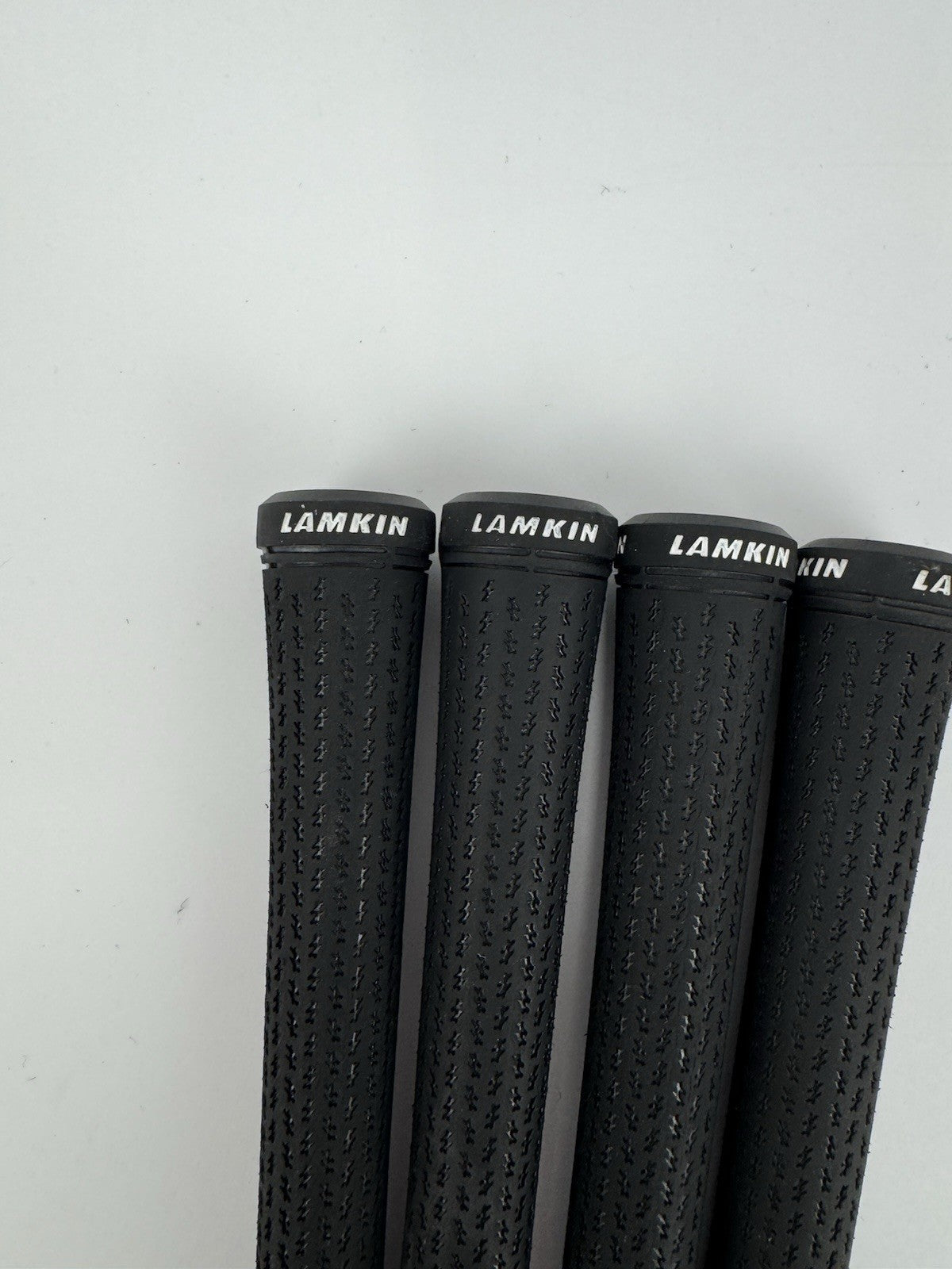 Lamkin Crossline 360 Golf Grips (4) Mens Standard /Black/White /Pulled /313624