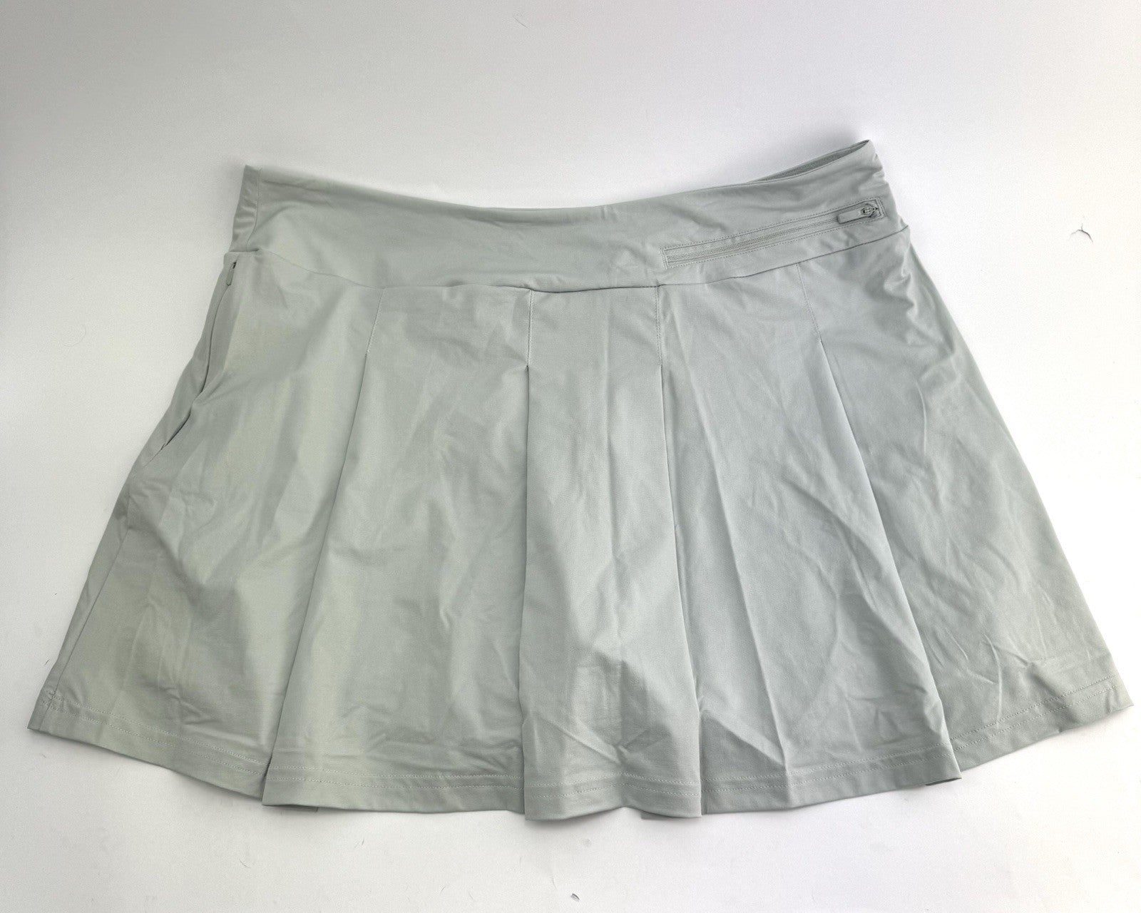 Women’s adidas Ultimate365 Tour Pleated Skort Size UK Large/ Grey/ New/ 3098510