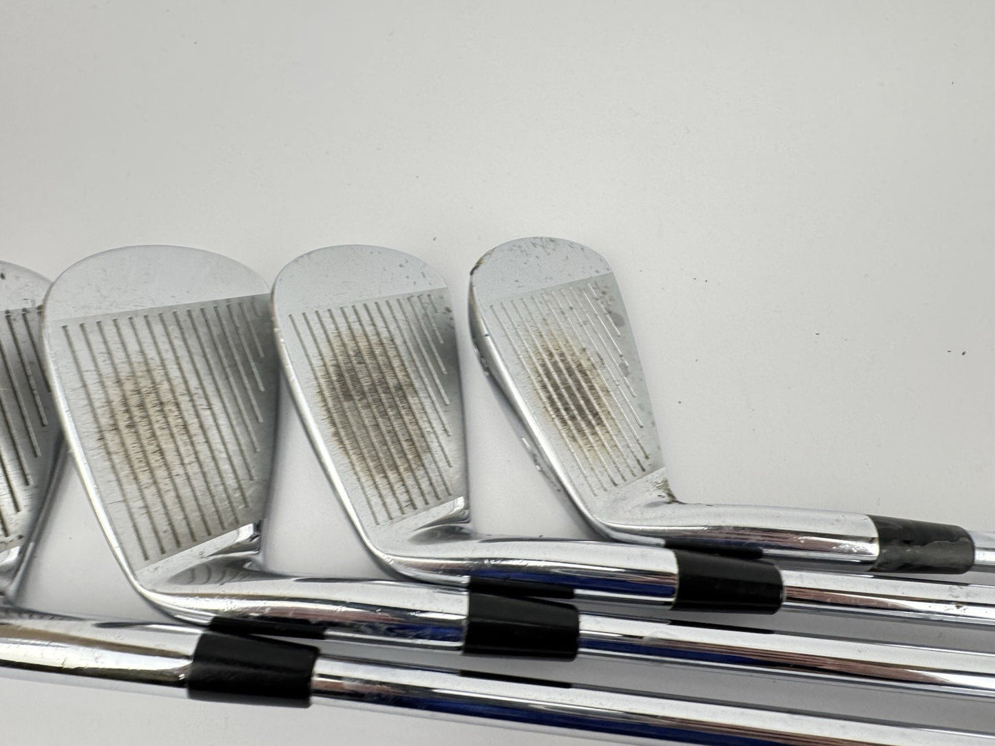 Mizuno MP62 Irons 5,7,9+PW Dynamic Gold R300 Regular Steel /New Grip /324177