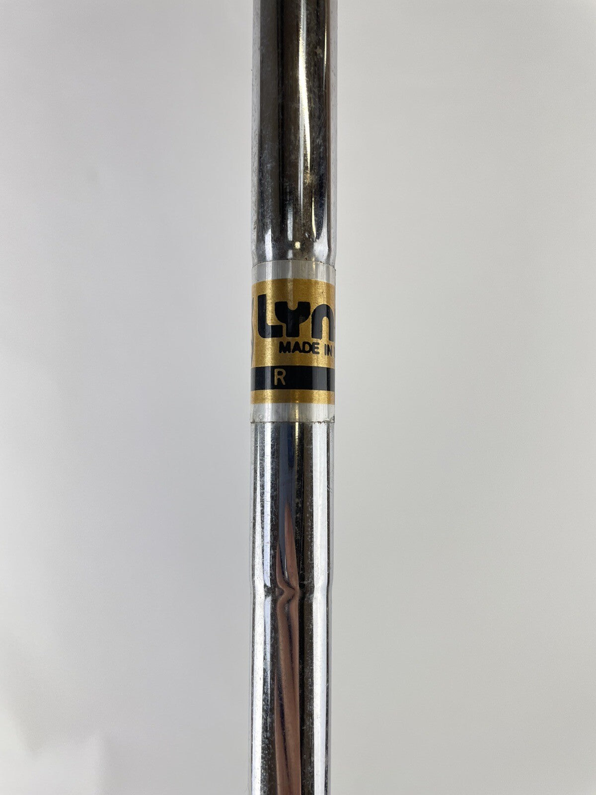 Lynx USA 2 Iron Regular Flex Steel /Right Handed /Lamkin Crossline Grip /1196013