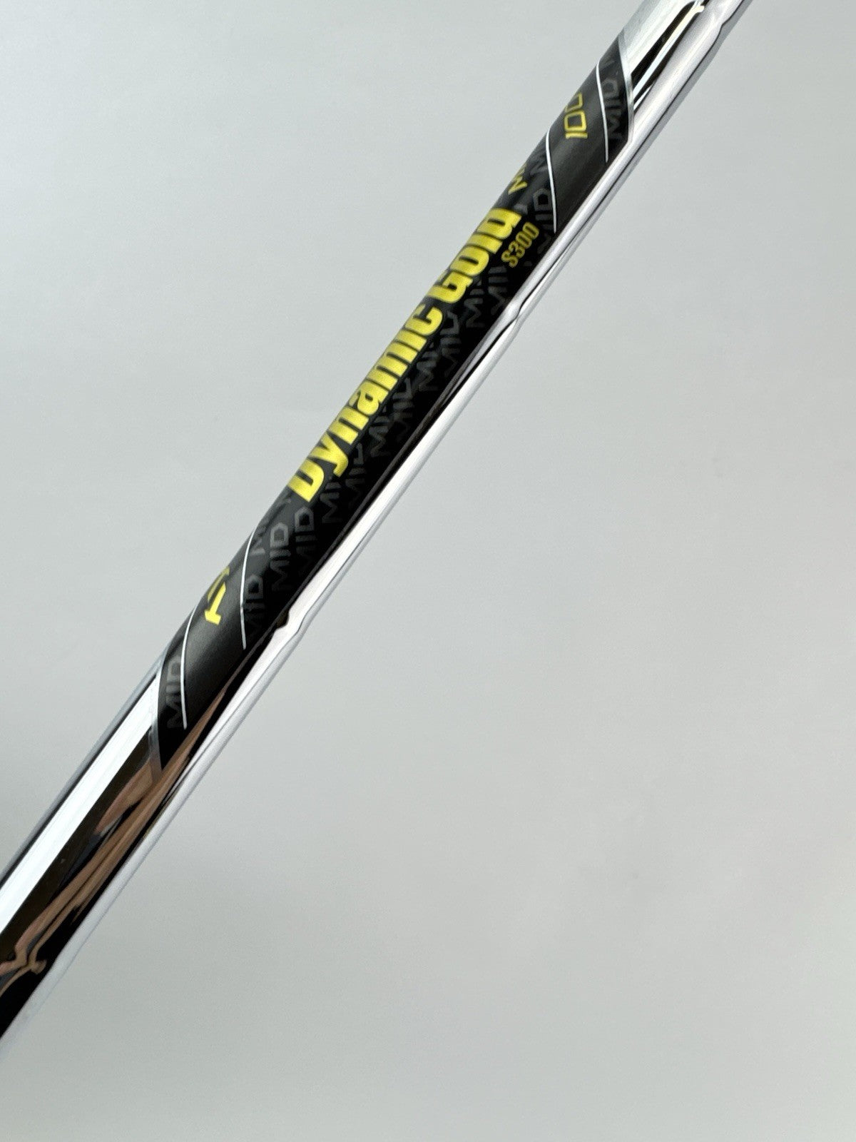 Dynamic Gold 100 Iron Shaft Mid S300 Stiff Flex Steel 35.25”/0.355 Tapered/270184