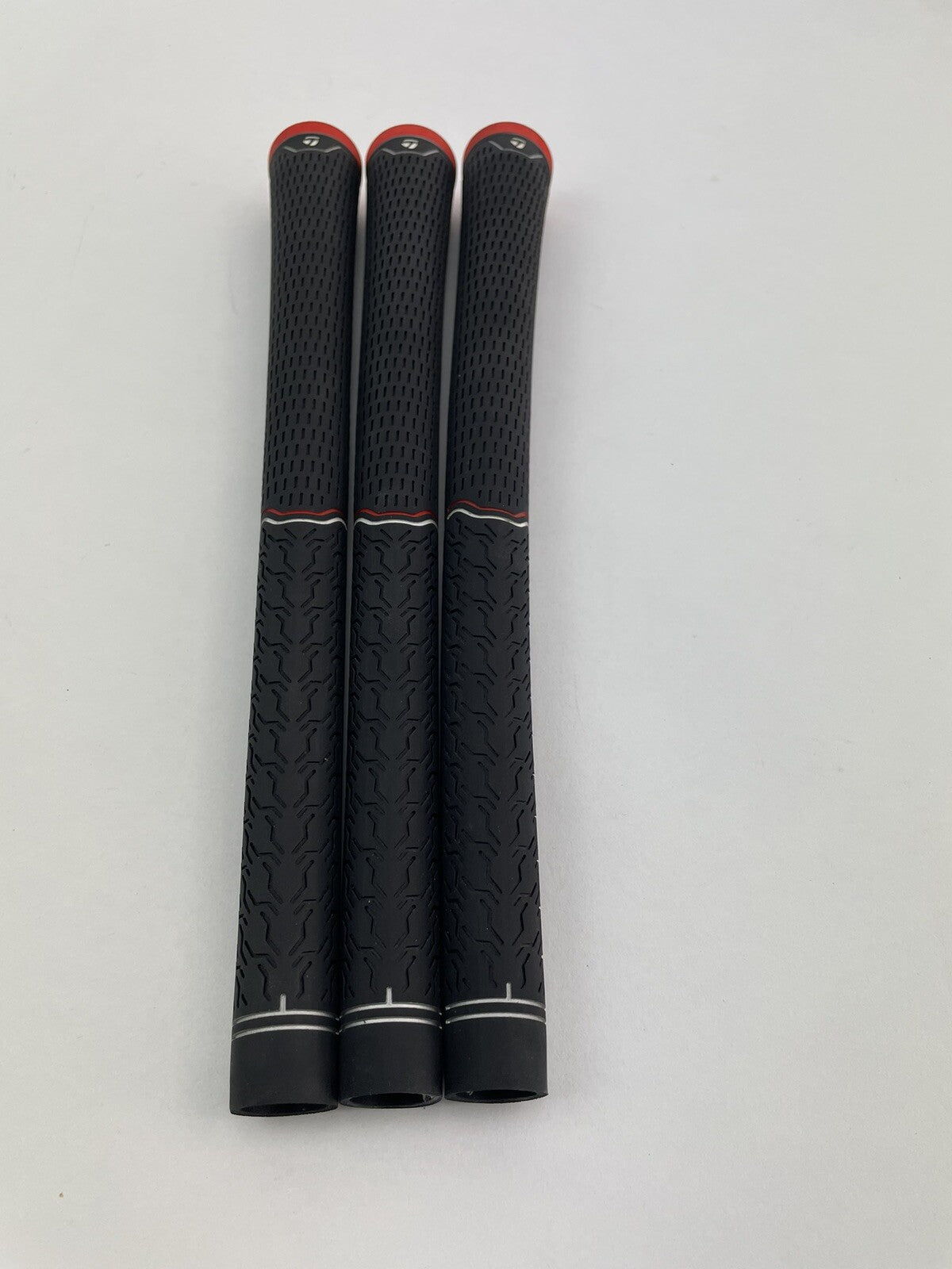 Lamkin Taylormade Golf Grips (3) Standard /Black /Red /Pulled /211692