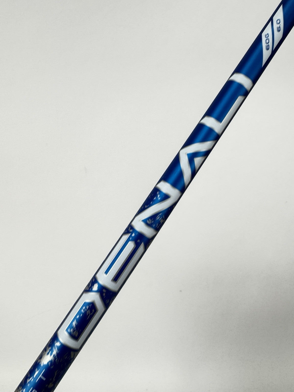 Titleist GT Driver Shaft Denali Frost Blue 6.0 Stiff Graphite 44"/Mid Grip/362083