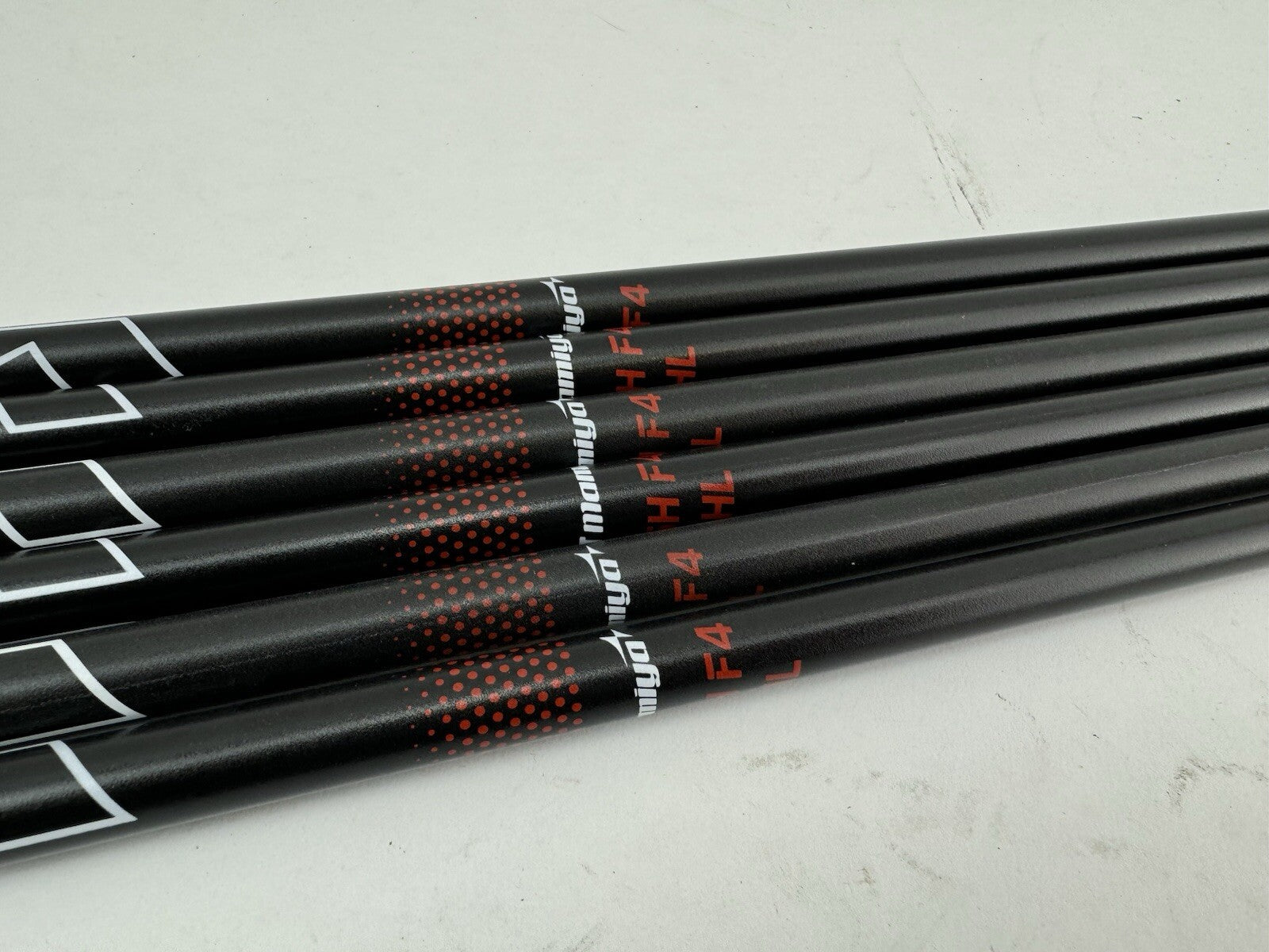 UST Proforce Iron Shaft Set (6) HL F4 Stiff Graphite 42” /0.370 Parallel /212056