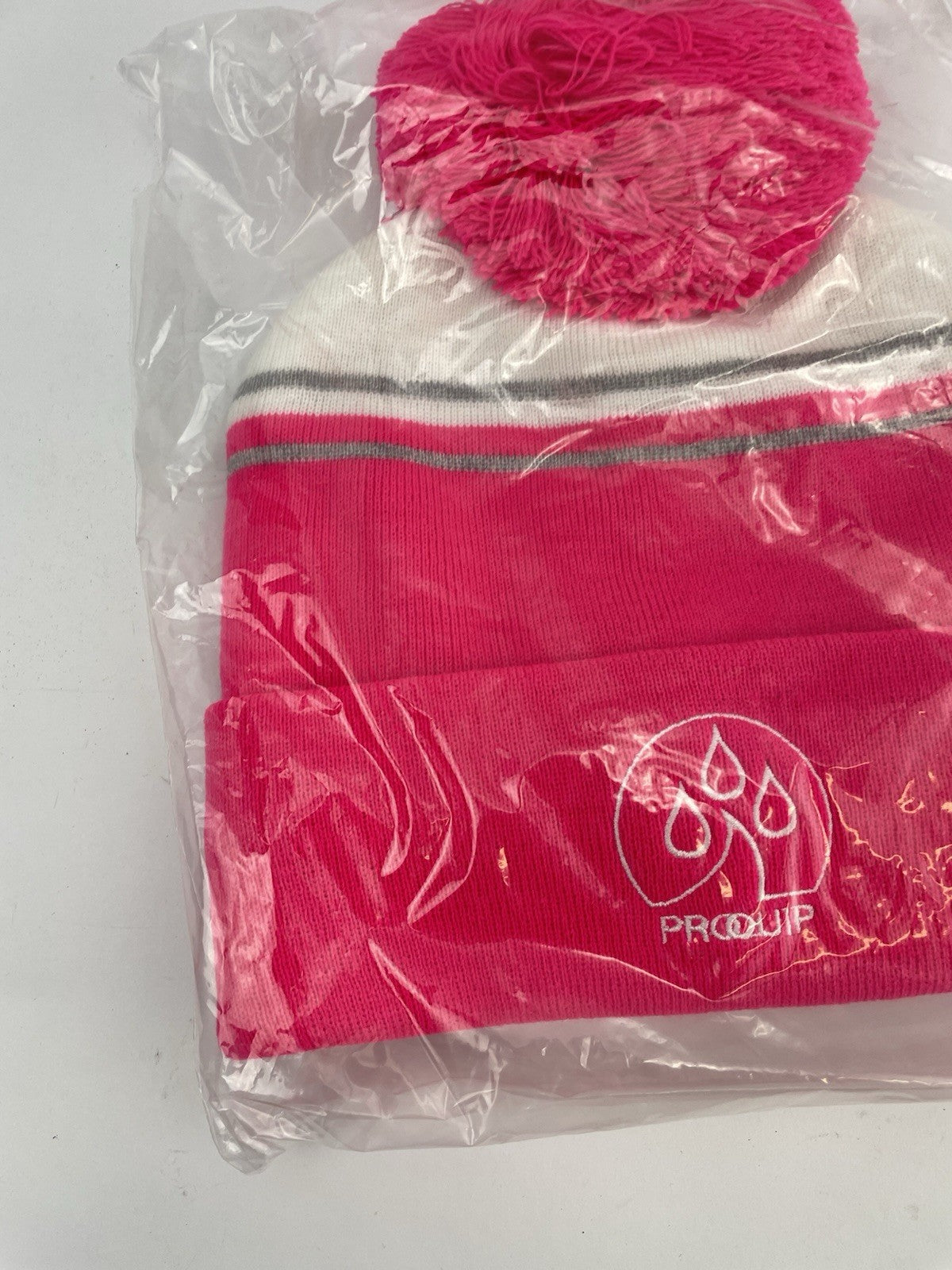Proquip Golf Beanie Fleece Line Bobble /One Size /Pink /White /New /282391