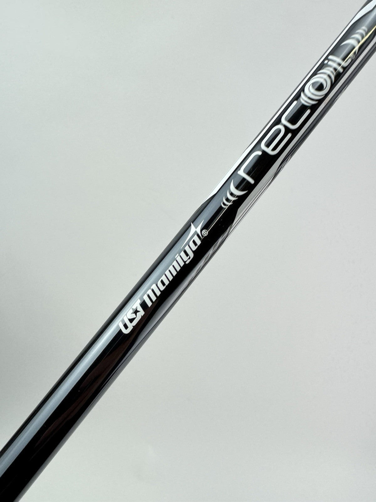 UST Recoil Dart Iron Shaft 75 F4 Stiff Flex Graphite 35” /0.355 Tapered/307341