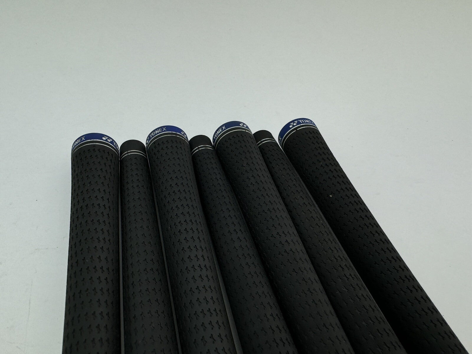 Yonex Golf Grips Set (7) Mens Standard /Black/Blue /Pulled /188758