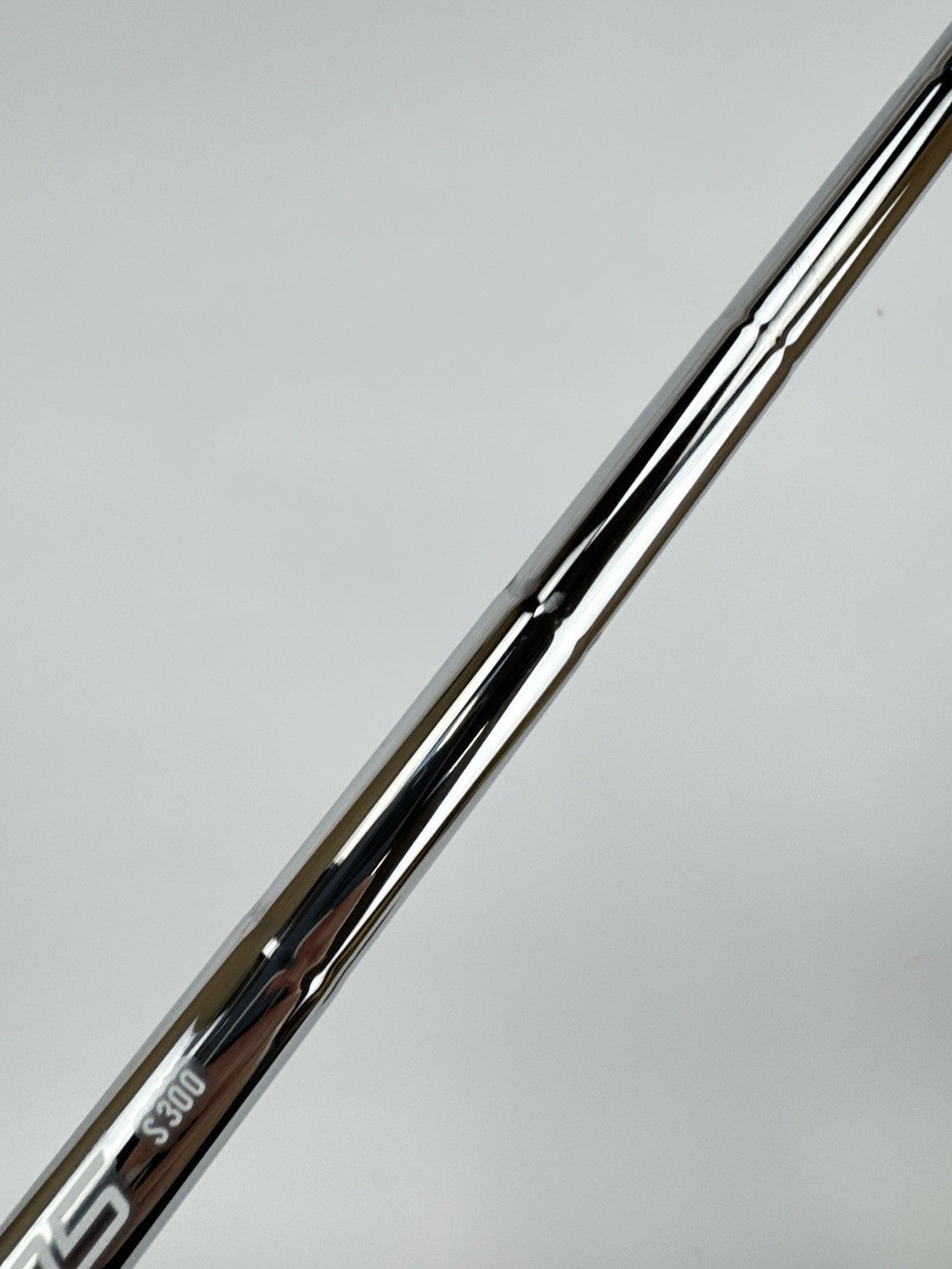 Dynamic Gold 105 Iron Shaft S300 Stiff Flex Steel 35.25” /0.355 Tapered /319526