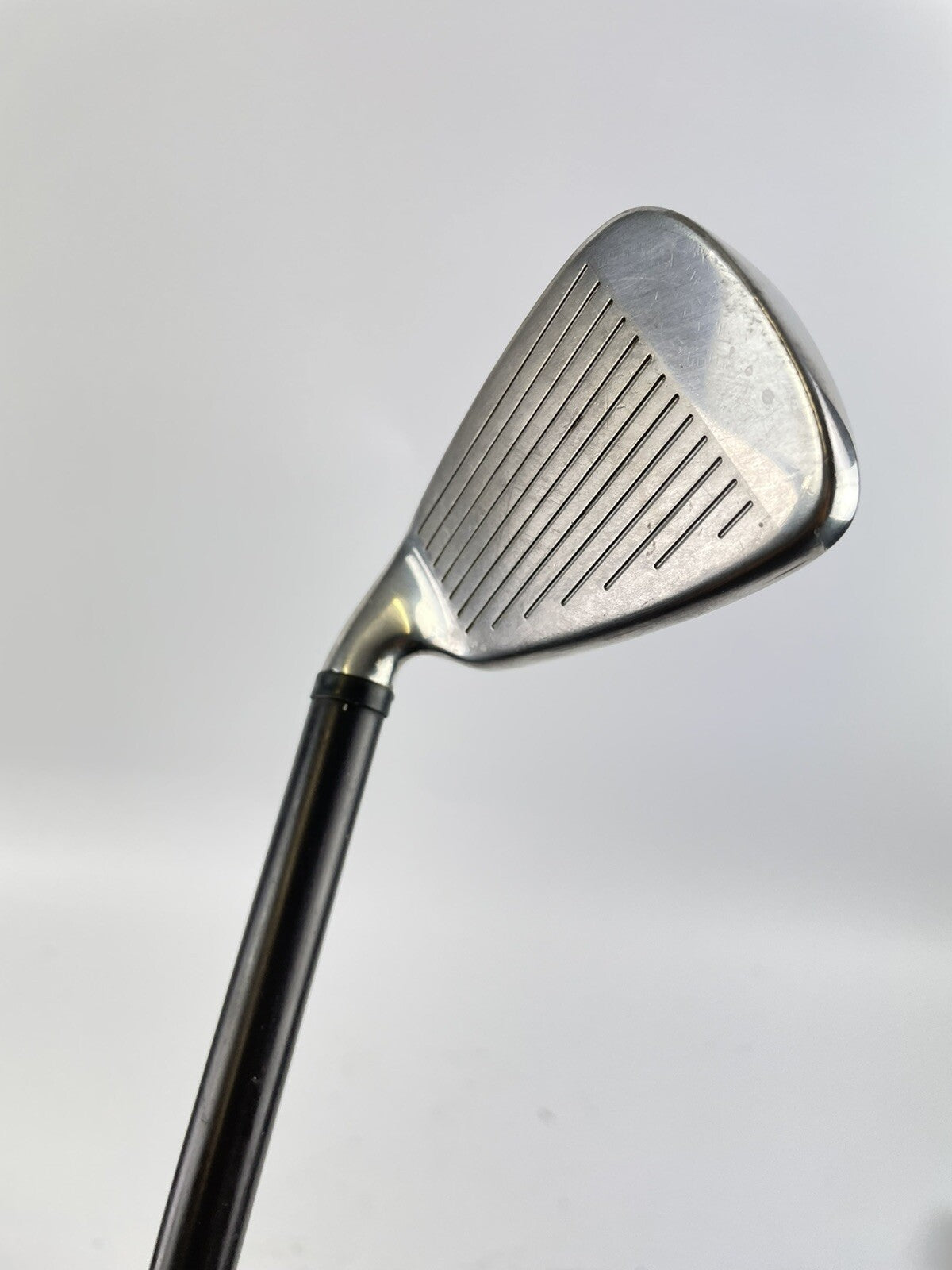 Wilson Deep Red 6 Iron Fatshaft Regular Graphite /Right /New Grip /35686