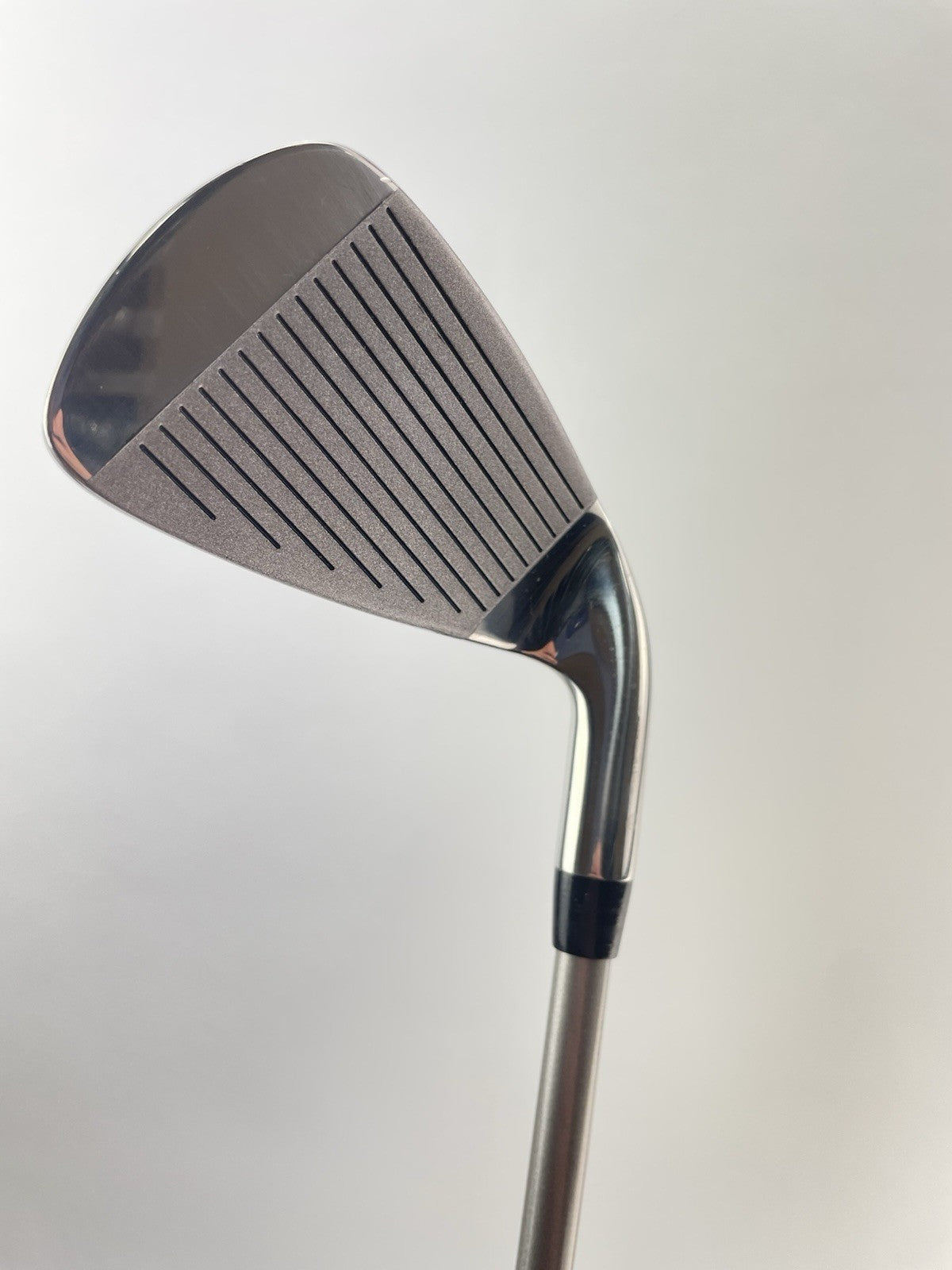 Bay Hill 4 Iron Left Handed Regular Flex Graphite Shaft /New Grip /2616912