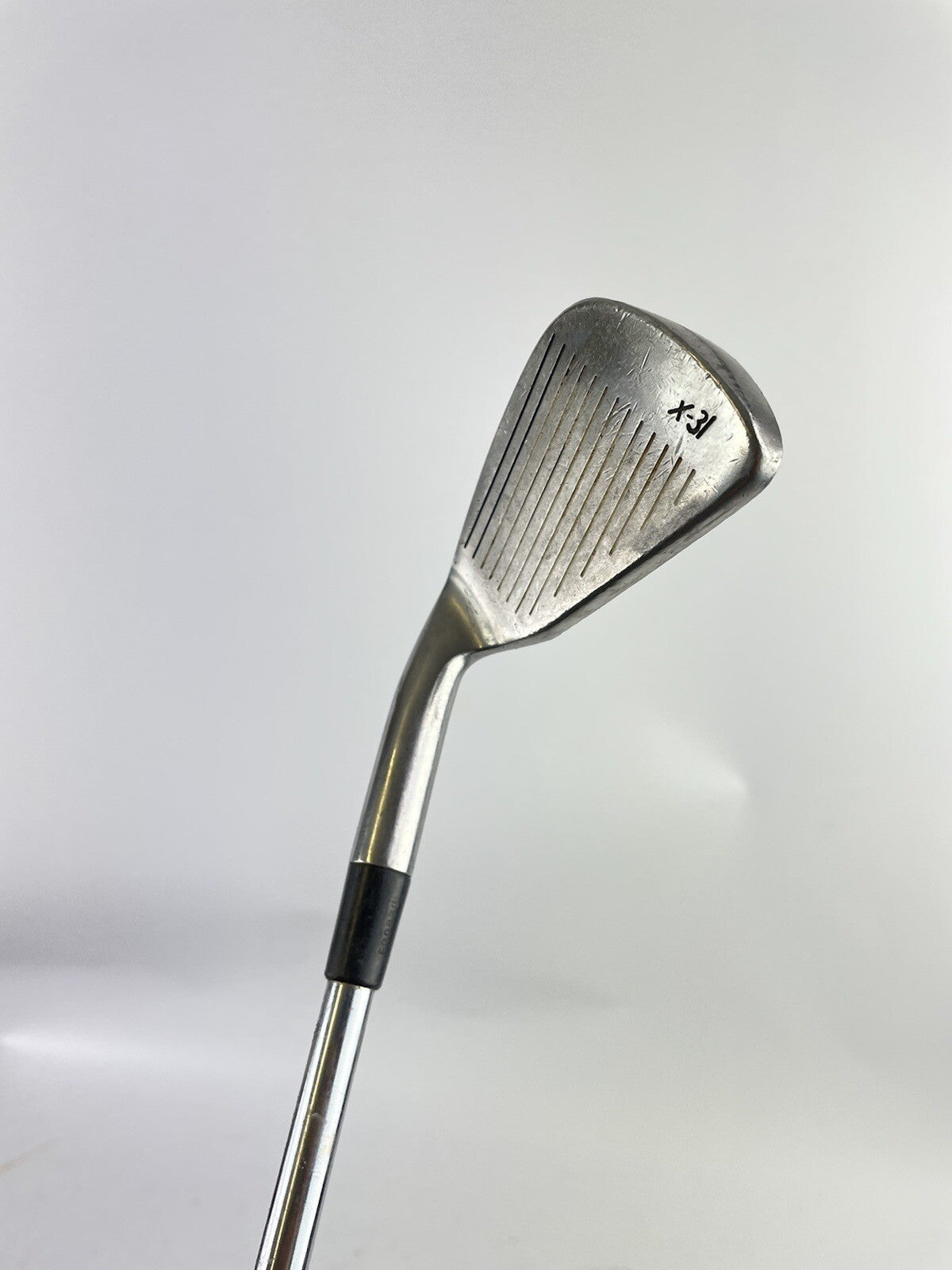 Wilson Pwd 7 Iron Ladies Flex Steel/ Right Handed/ New Grip/ 30096