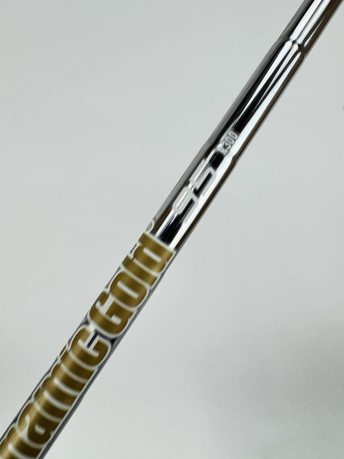 Dynamic Gold 95 Iron Shaft R300 Regular Flex Steel 36.25” /0.355 Tapered /316853