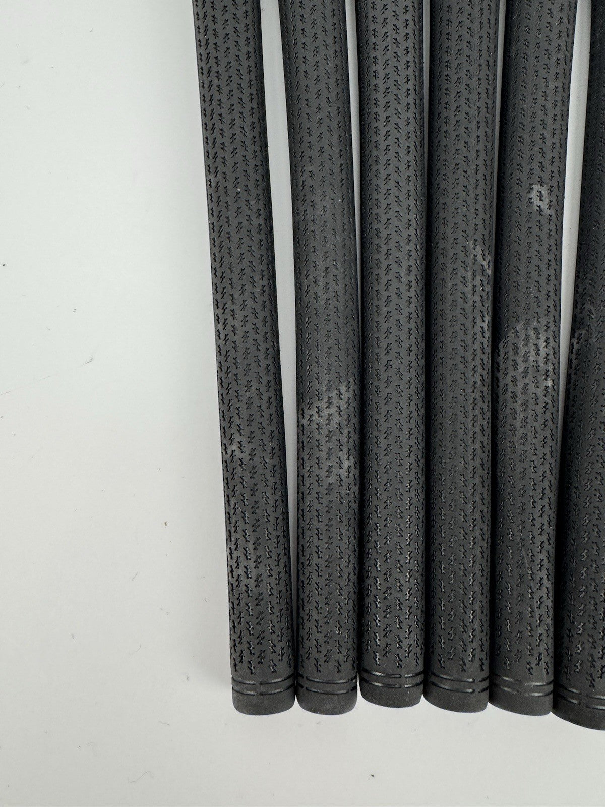 Lamkin Crossline 360 Golf Grips (6) Mens Standard /Black/White /Pulled /313641