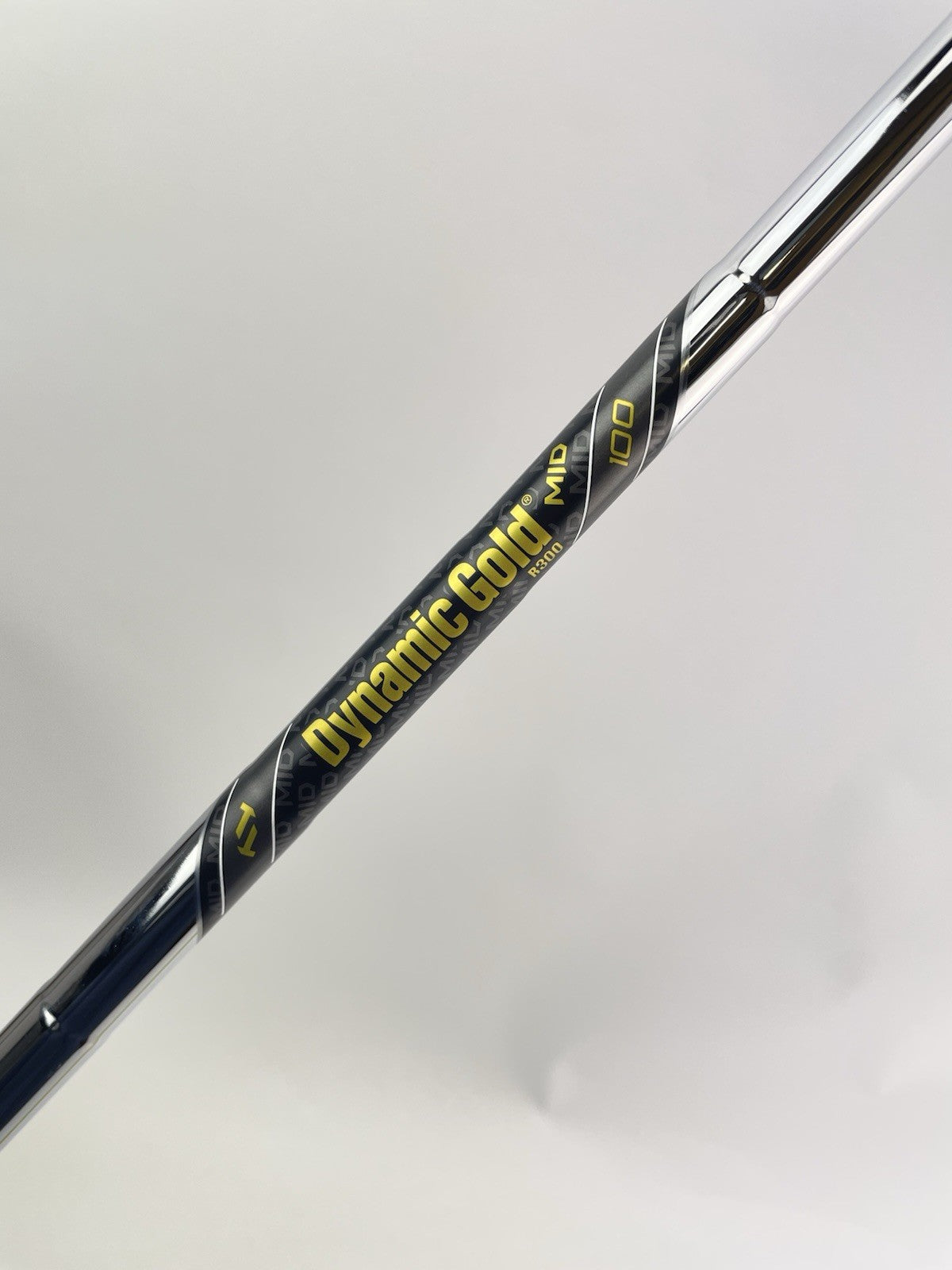Dynamic Gold Mid 100 Iron Shaft 35.5” /0.370 Parallel /317270