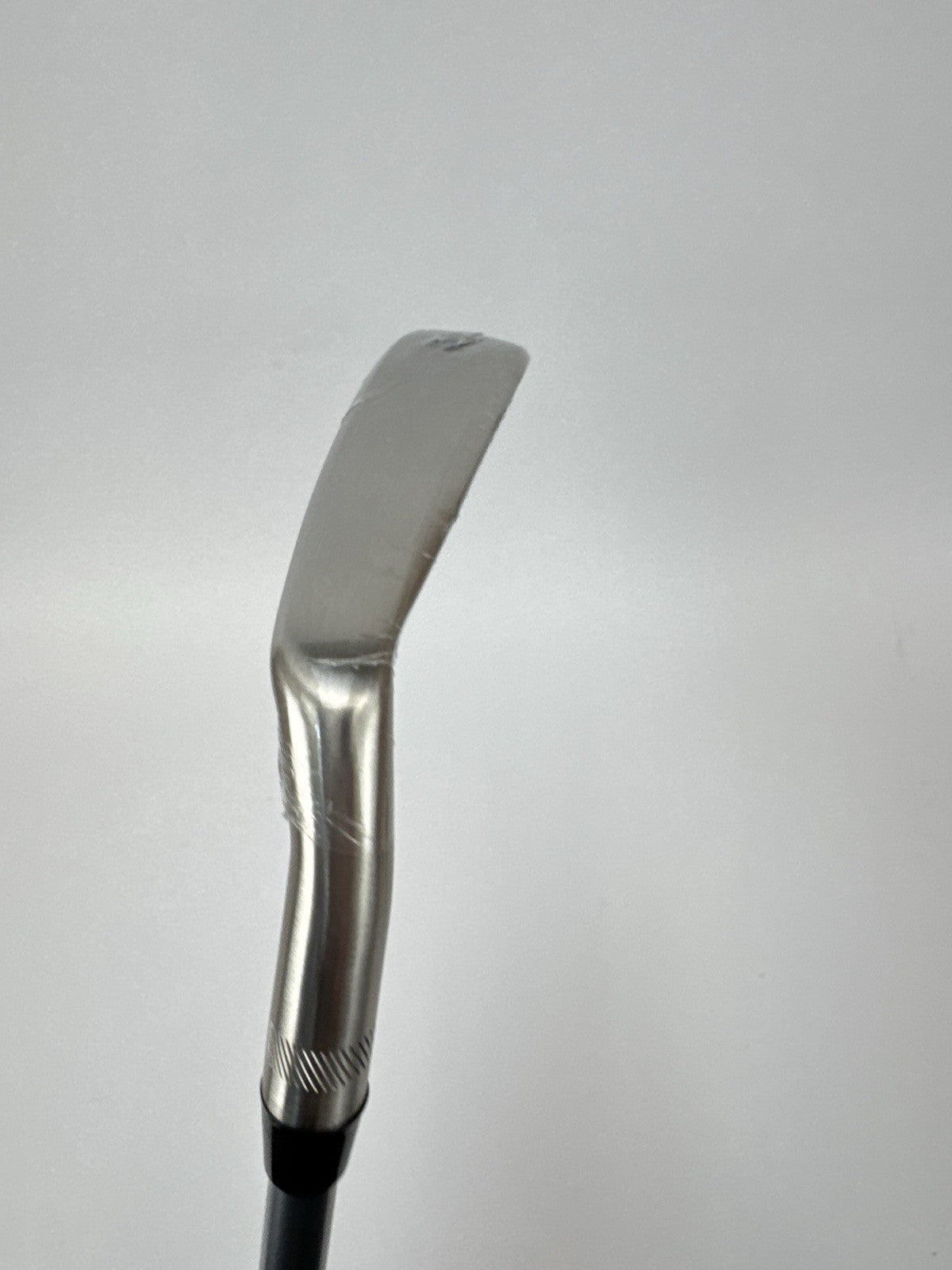 Sub 70 4 Iron Utilty 22* 699 Pro Aldila Rogue Regular Graphite /Right/New /340948