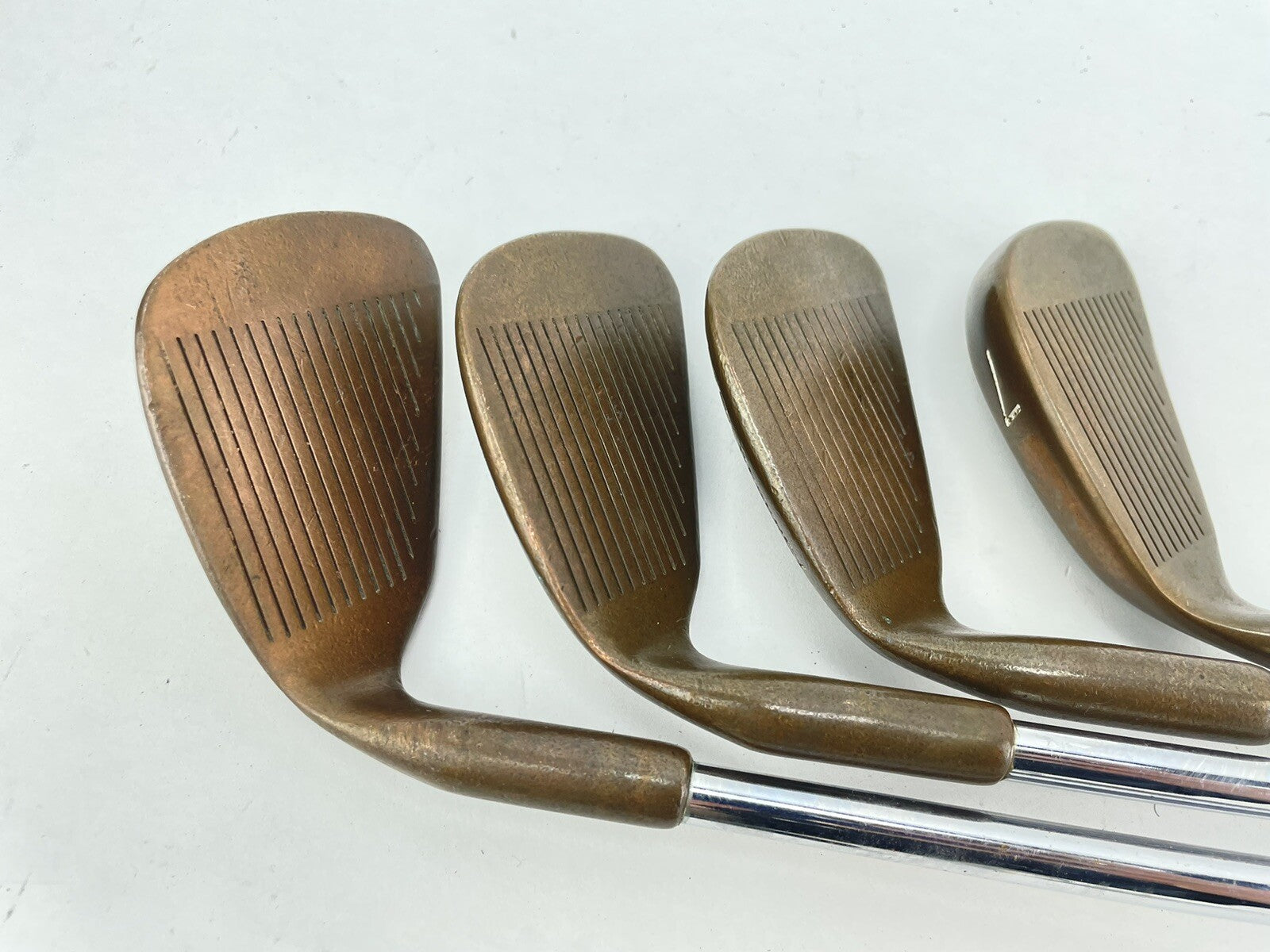 Beryllium Copper Irons Regency 7,9,PW + SW Regular Steel /Right /New Grips/160914