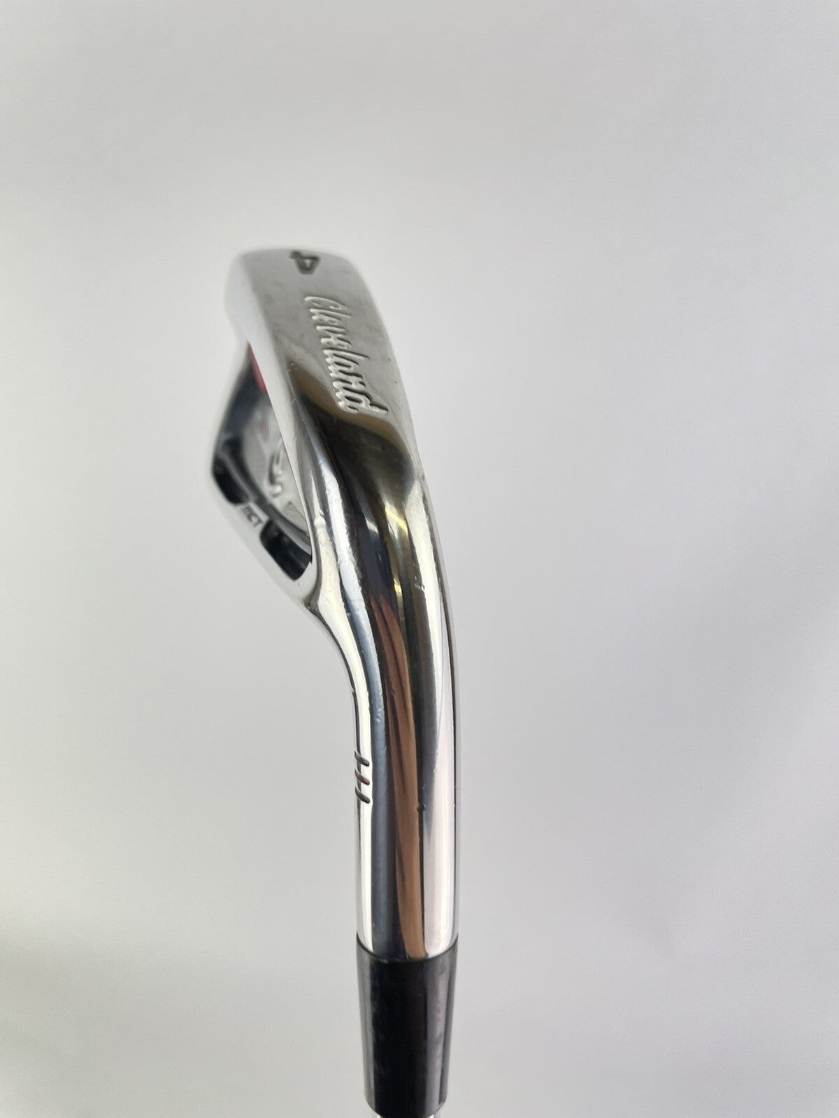 Cleveland 4 Iron CG Red R300 Regular Steel /Right /New Grip /124885