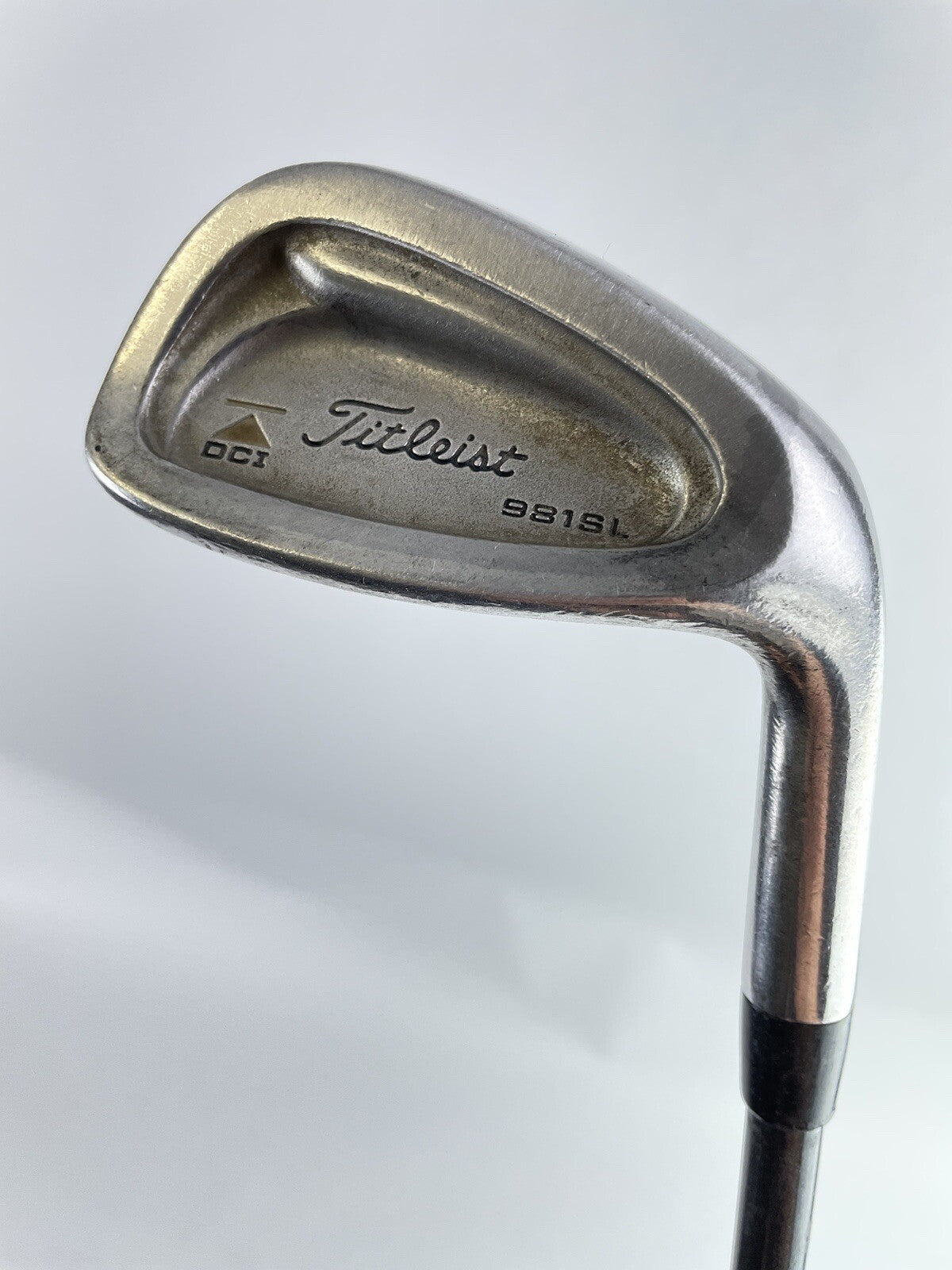 Titleist 981SL 9 Iron Dci Regular Flex Graphite /Right /New Grip /111270