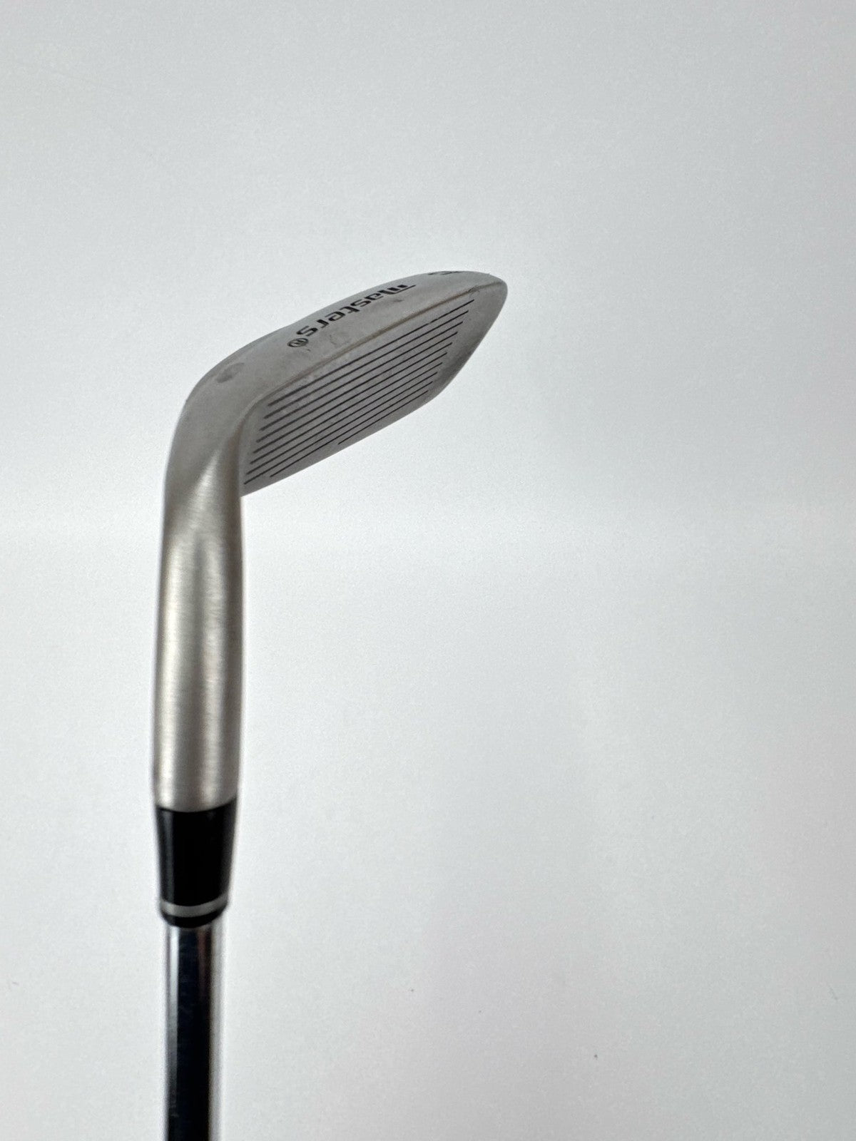 Masters Golf Chipper 42 Degrees Regular Flex Steel Right Handed New Grip/367426