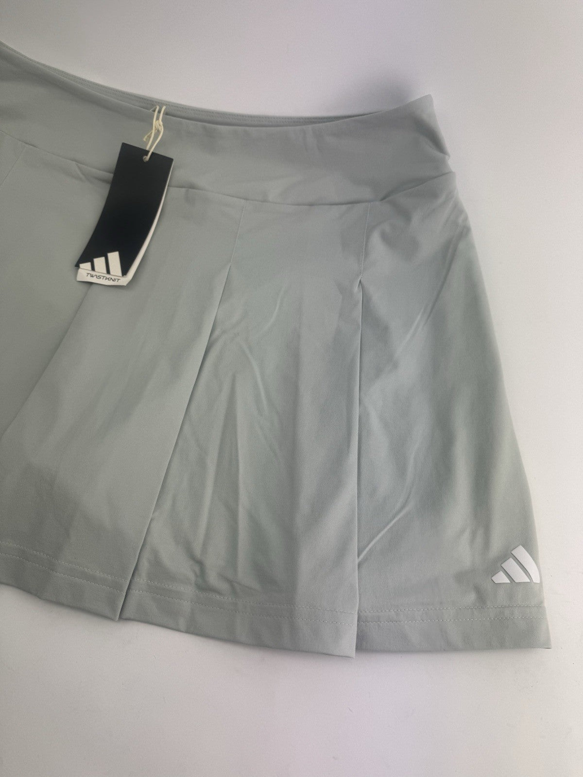 Adidas Women’s Ultimate365 Tour Pleated Skort Size UK Medium Grey/ New /309682