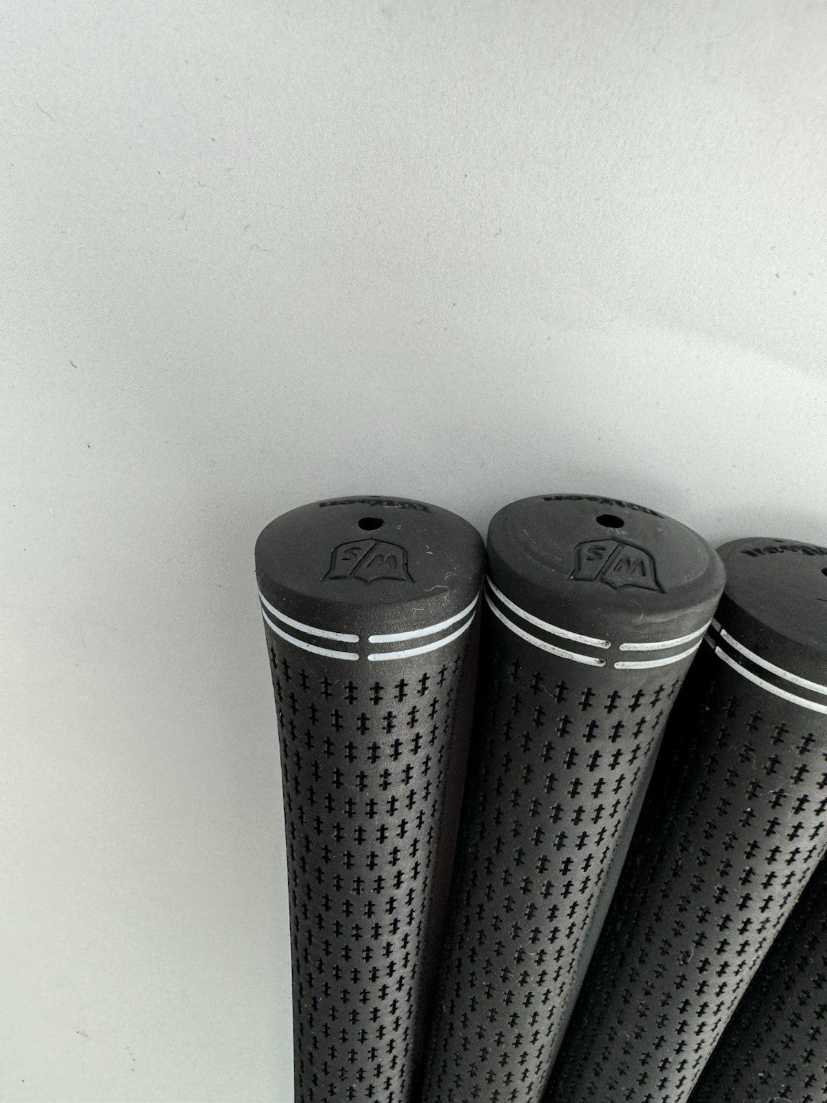 Wilson Staff Golf Grips (4) Mens Standard /Black /Pulled /297526