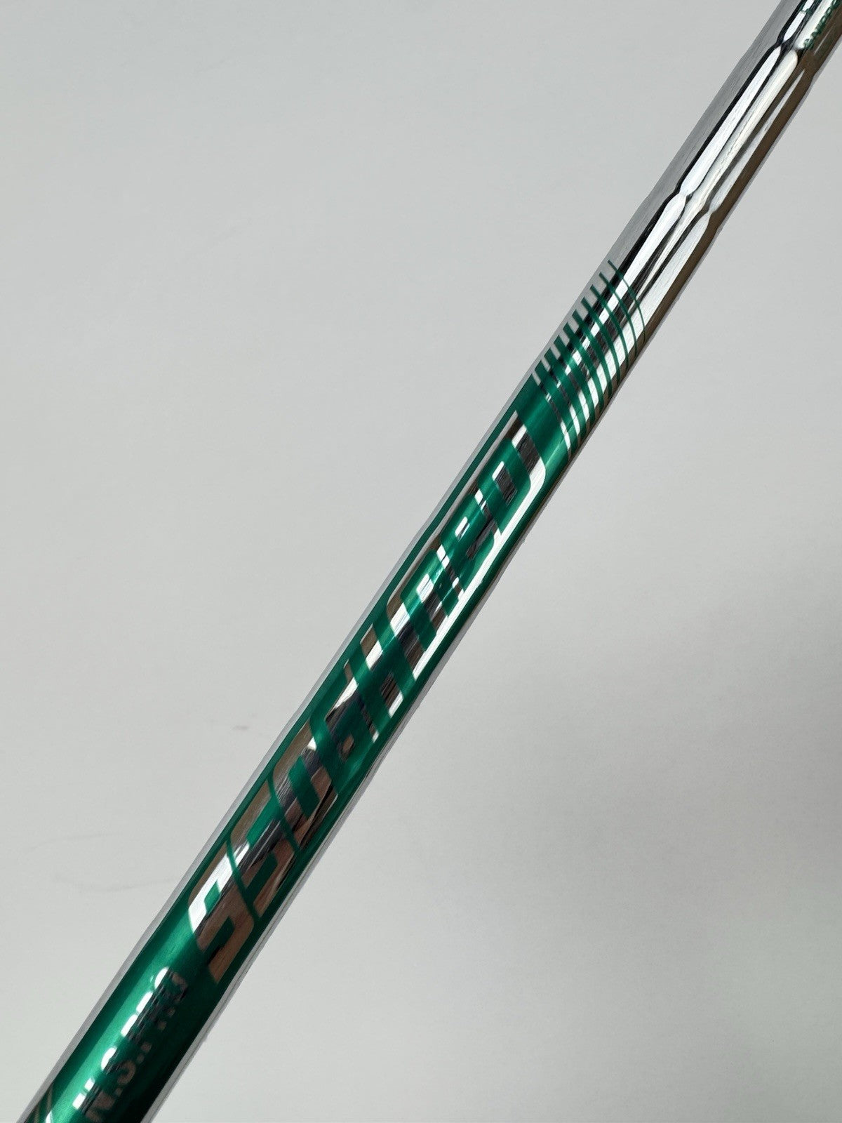 Nippon 950GH Neo Iron Shaft Regular Steel 36.5” /0.355 Tapered /Gripped /344573