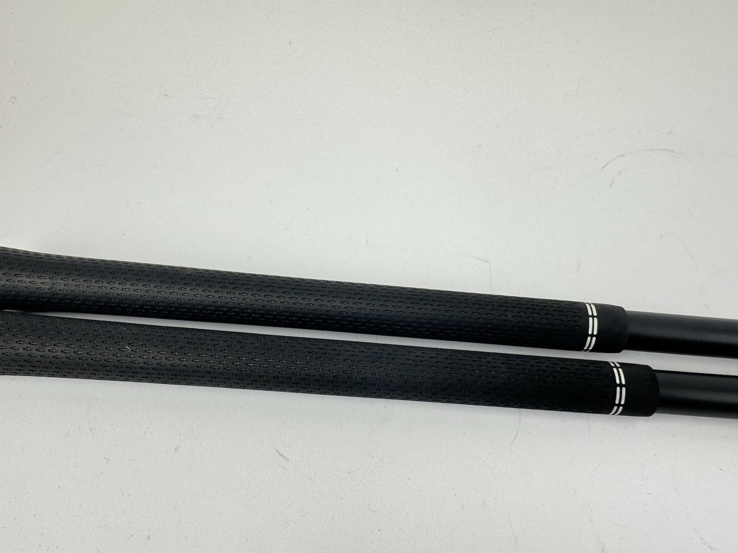 Catalyst Black Wedge Shaft Set (2) 60 5.5 Regular Graphite /0.355 Tapered /332358