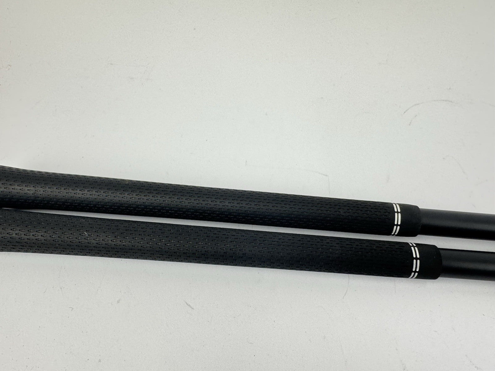Catalyst Black Wedge Shaft Set (2) 60 5.5 Regular Graphite /0.355 Tapered /332358