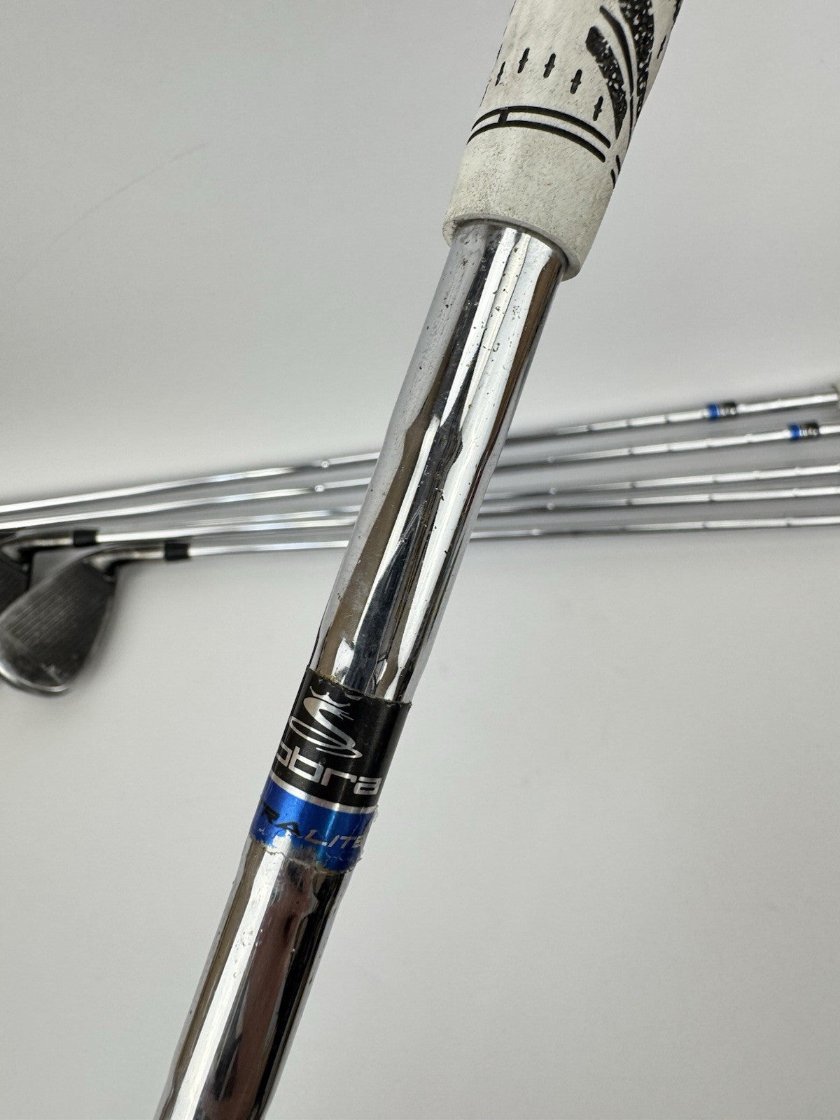 Cobra T Rail Irons Left Handed 5-PW Regular Flex Steel /Midsize Grips /356069