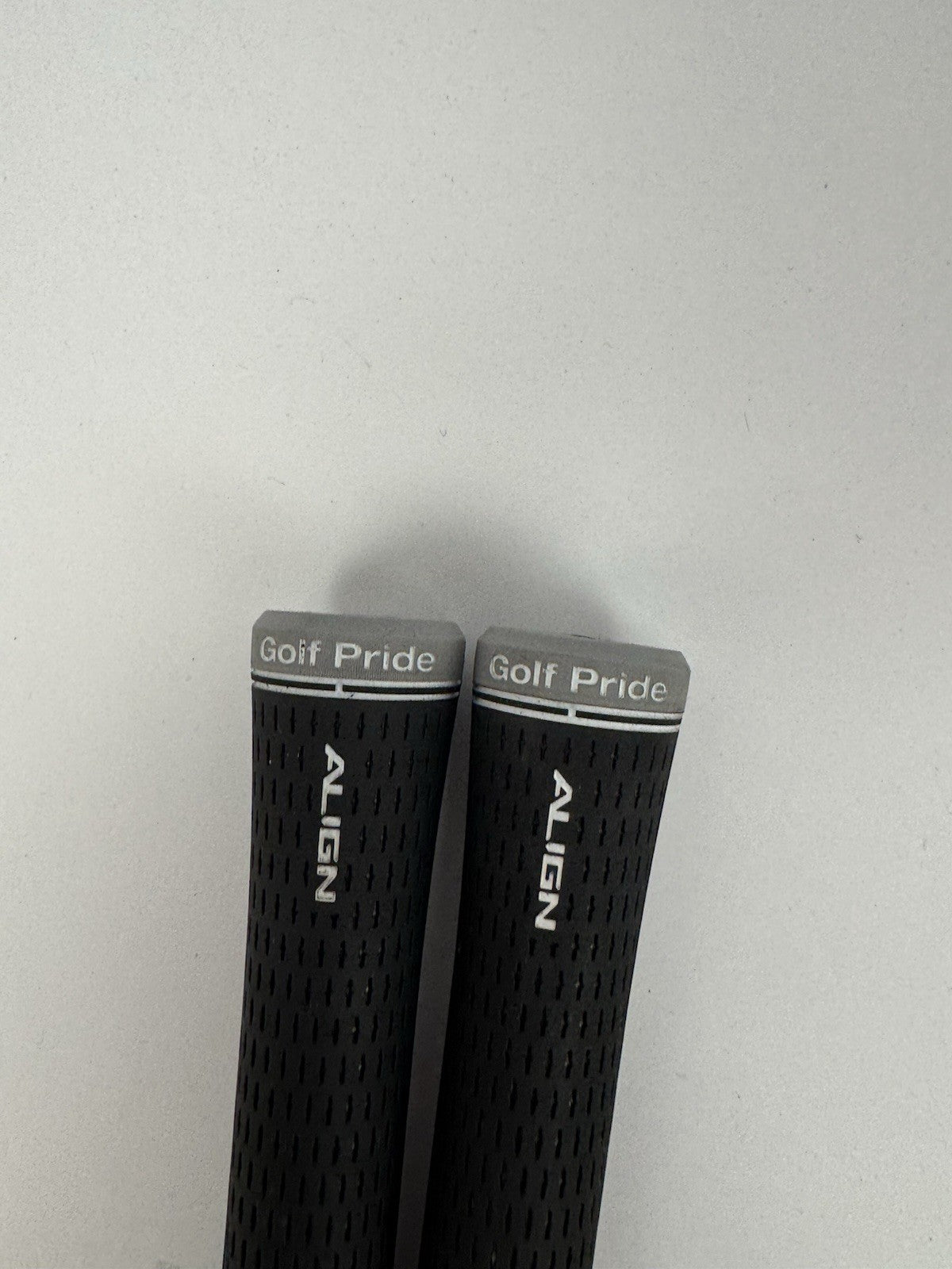 Golf Pride Tour Velvet Align Grips (2) Mens Midsize /Pulled /338323
