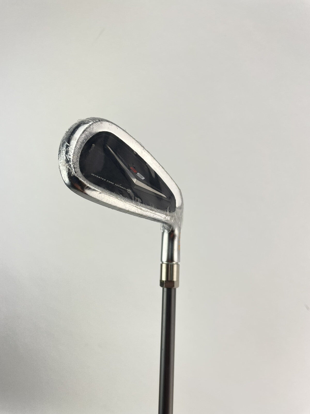 Taylormade R9 6 Iron Lite Regular  Graphite /Right /New Grip /Demo /+1/2" /1899012