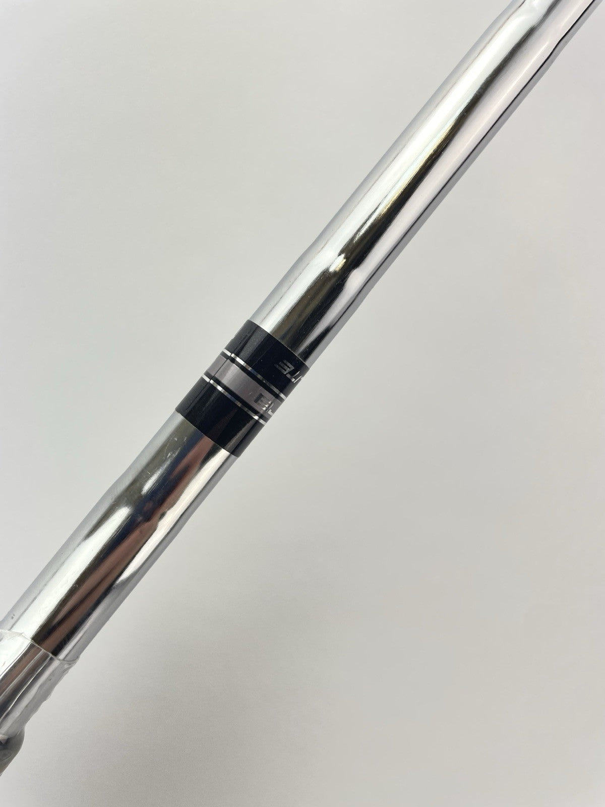 Cobra Ultralite Iron Shaft Stiff Flex Steel 35.5” /Lamkin /0.370 Parallel /277095