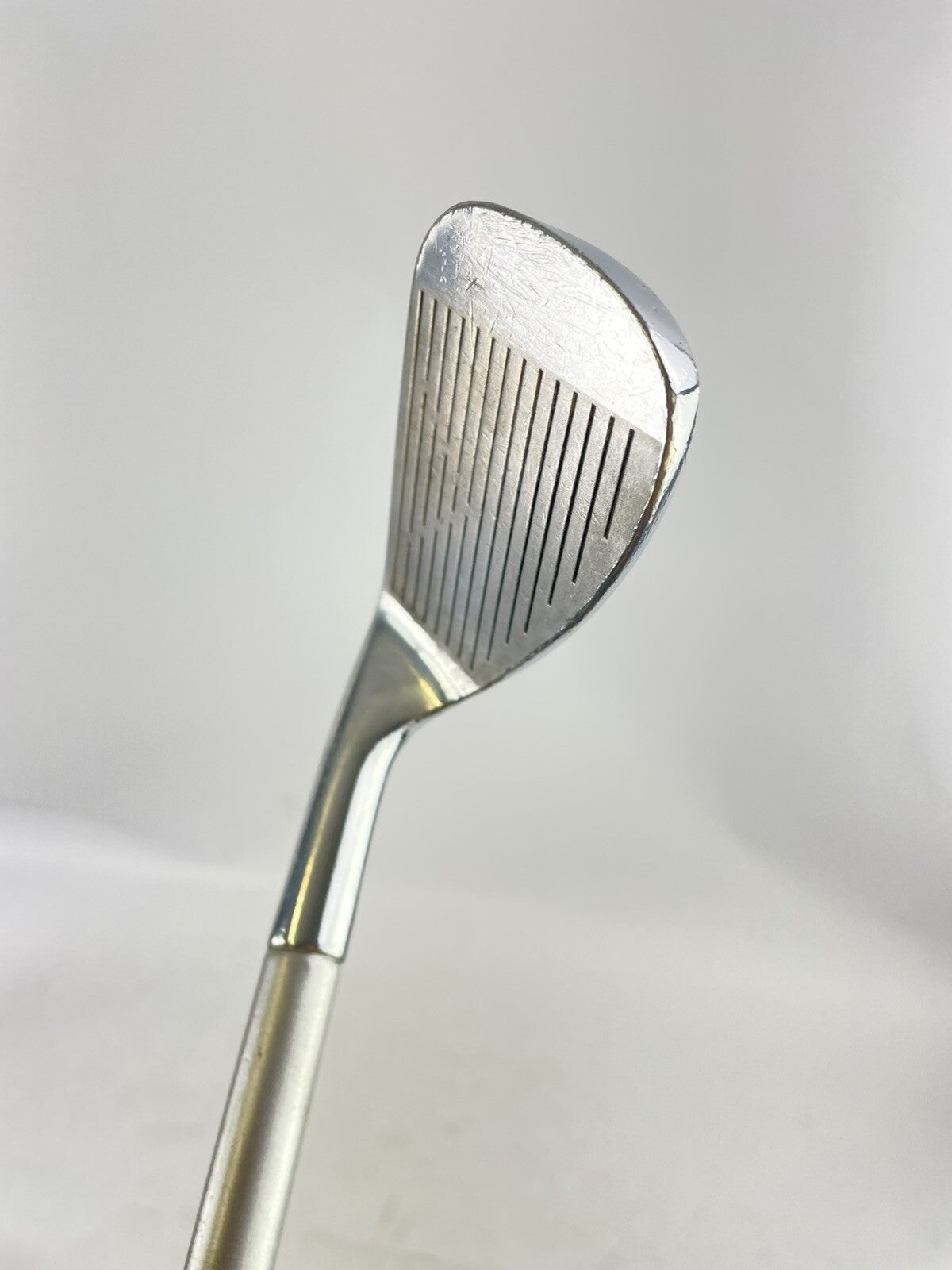 Wilson Staff Forged 9 Iron RM Midsize Stiff Graphite /Right Handed New Grip/720714