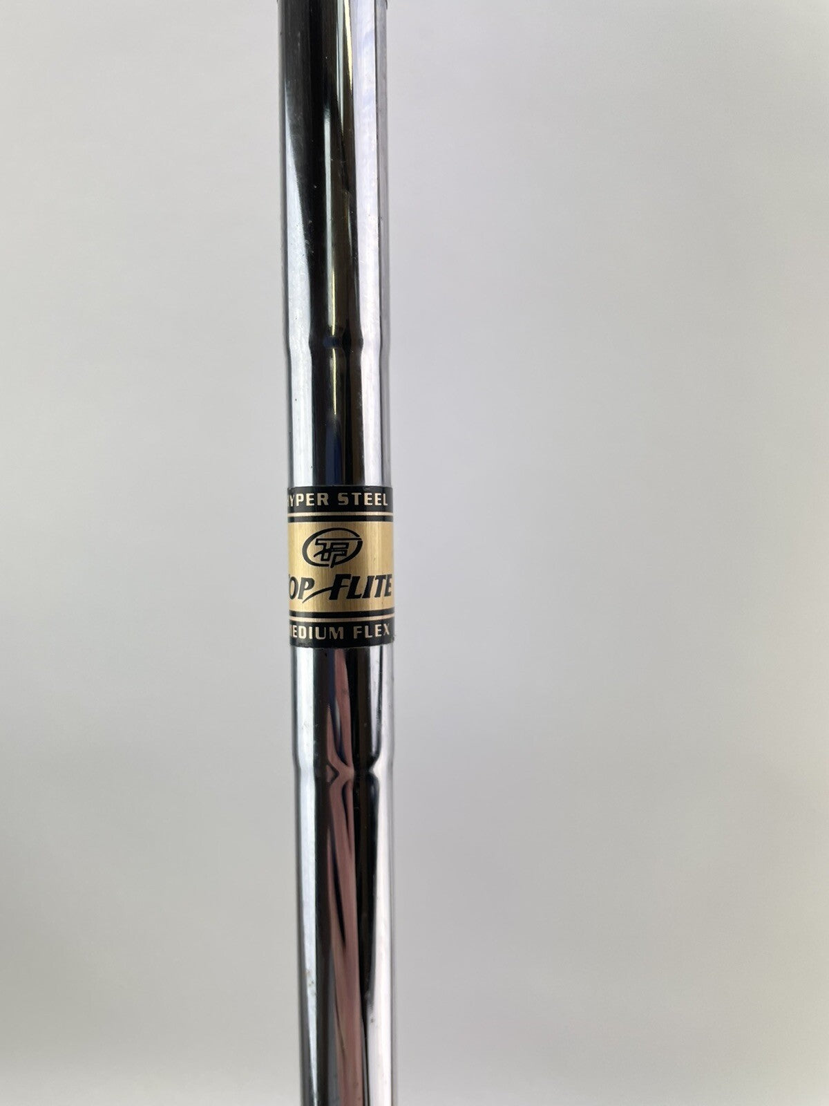 Top Flite 8 Iron Regular Flex Steel Shaft /Right Handed /New Grip /2021713
