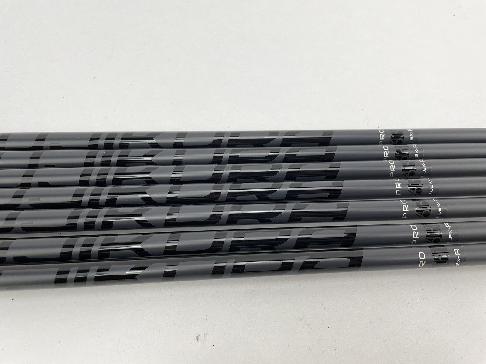 Fujikura Pro Iron Shaft Set (7) Regular Flex Graphite/0.370 Parallel Tip /New0