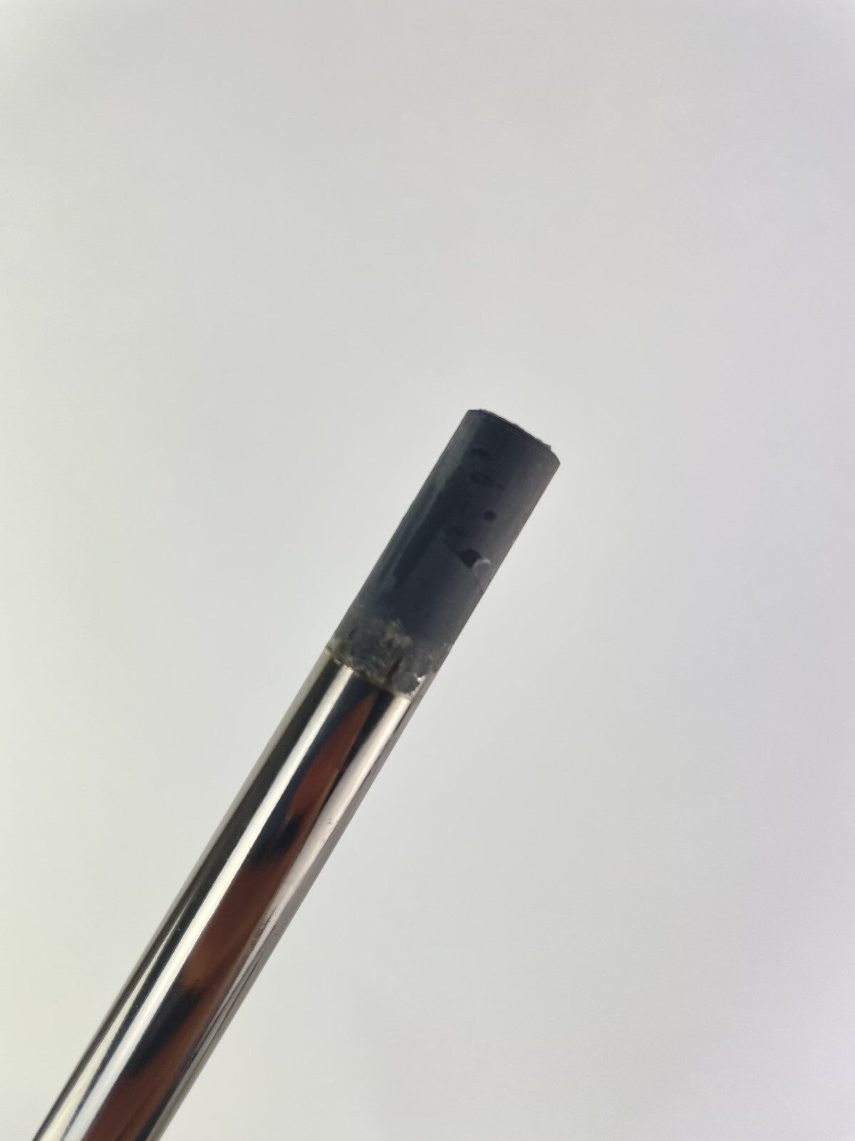 UST Recoil Iron Shaft ES 460 F4 Stiff Graphite 35.25” /0.370 Parallel/135297