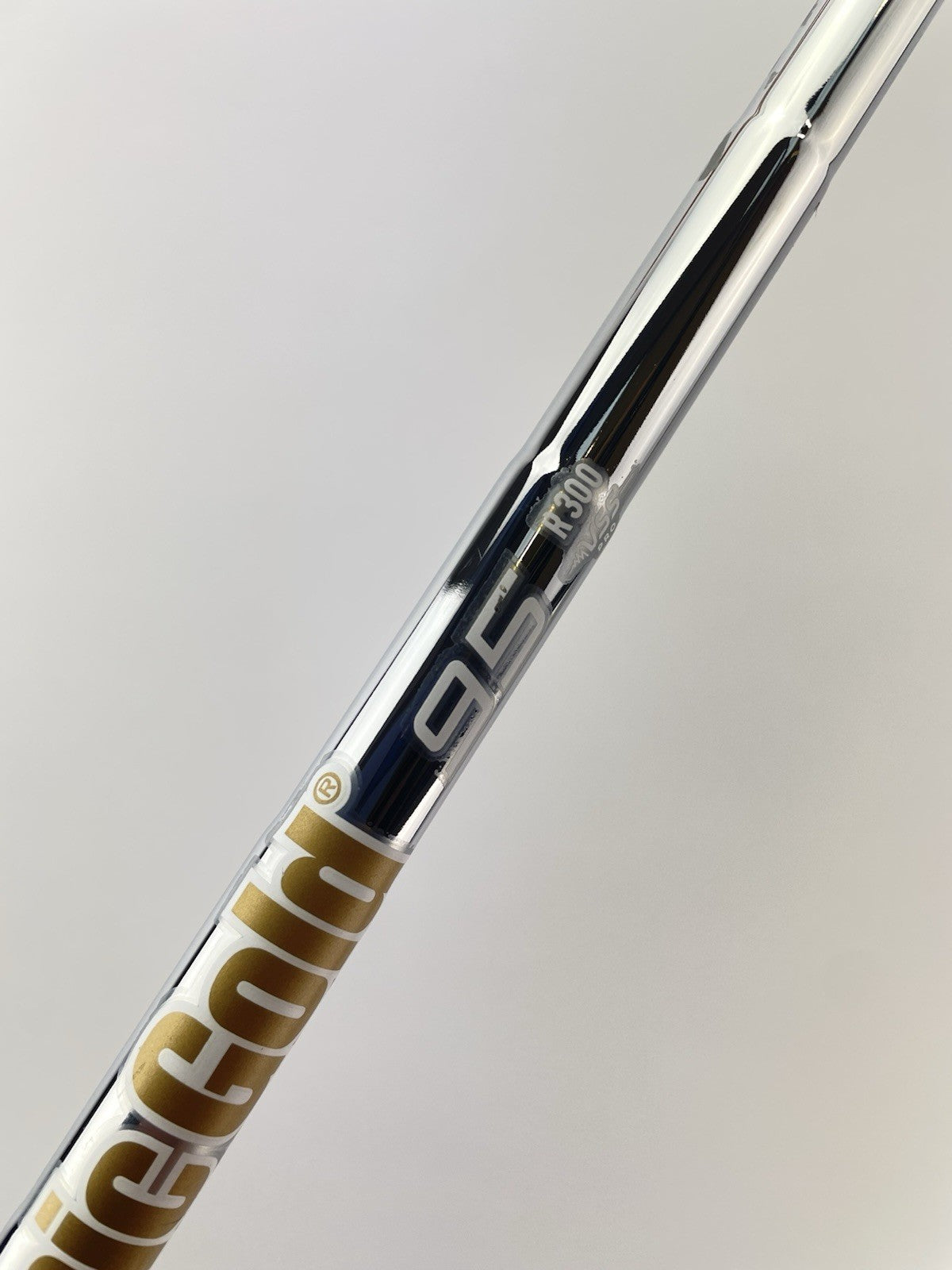 Dynamic Gold 95 Iron Shaft R300 Regular Flex Steel 35.25 /0.355 Tapered/301334