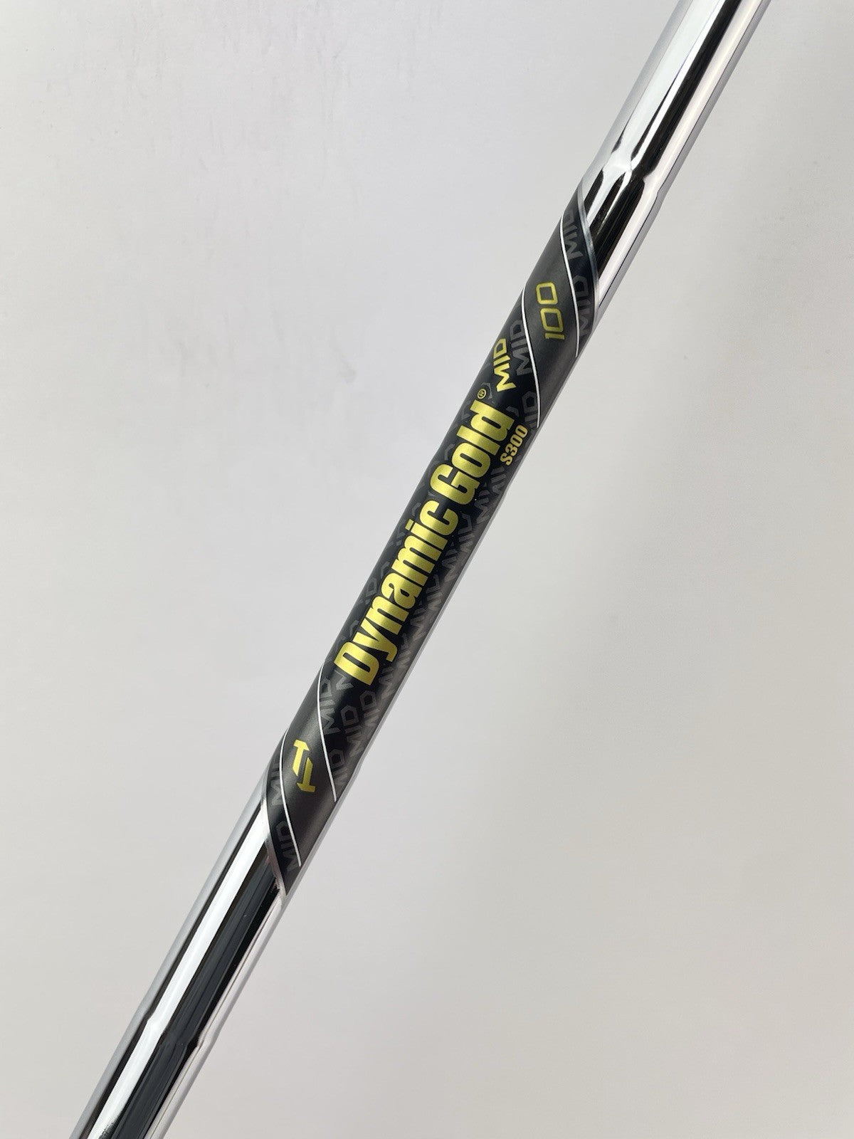 Dynamic Gold 100 Mid Iron Shaft S300 Stiff Flex Steel 35.25 /0.355 Taper /257440