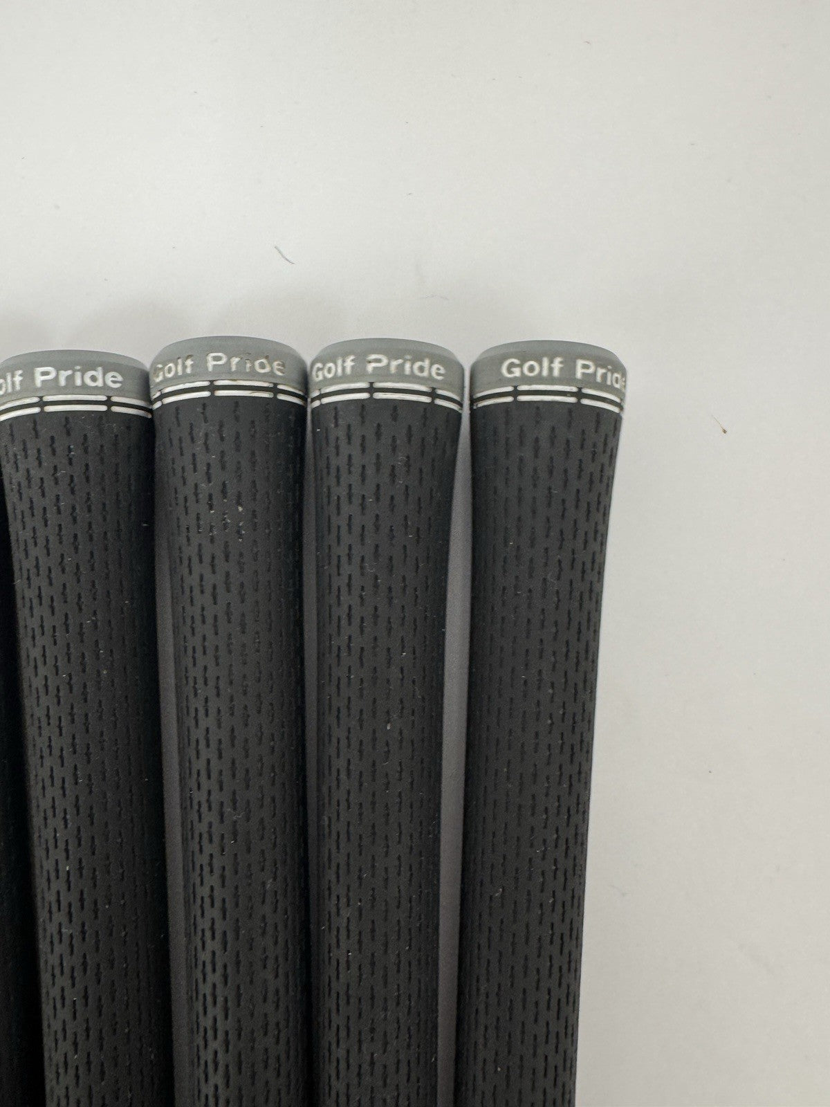 Golf Pride Tour Velvet 360 Soft Grips (8) Men’s Standard /Pulled /356085