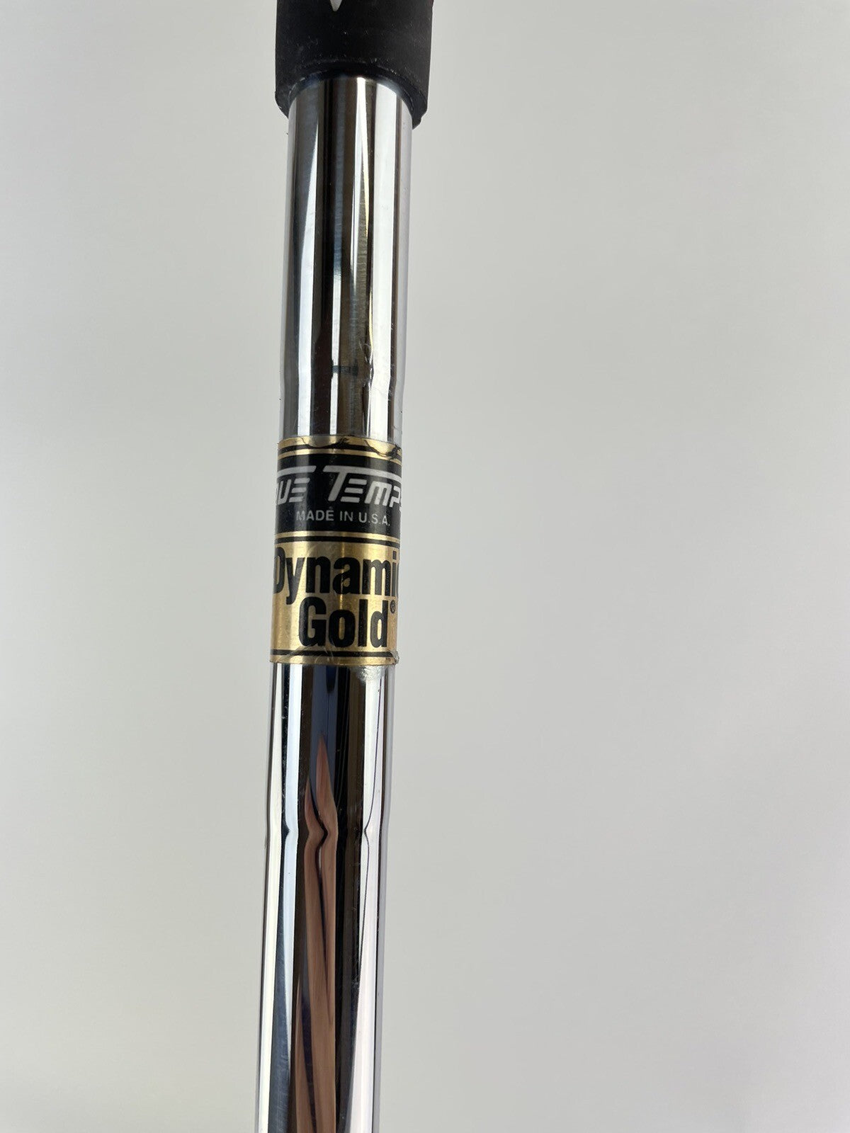 Cleveland 4 Iron CG Red R300 Regular Steel /Right /New Grip /1248812